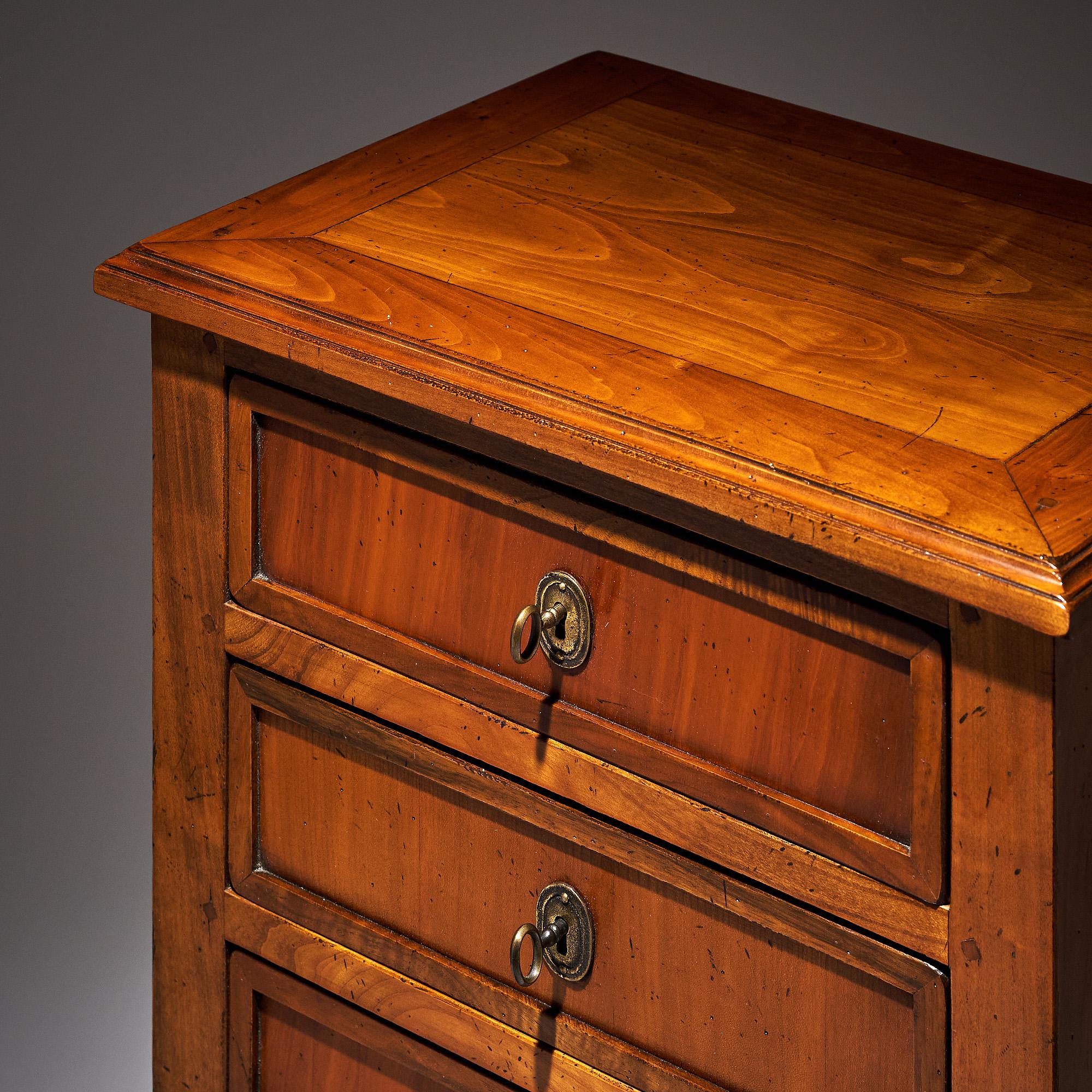 Chiffoniera francese in vendita 1
