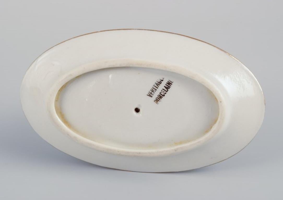 French children's porcelain dinnerware. 1930s/40s For Sale 3
