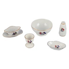 French children's porcelain dinnerware. 1930s/40s