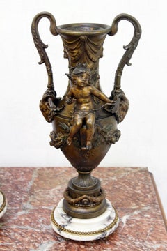 French Chimney Clock Table Clock with Vases Marble Bronze Angels