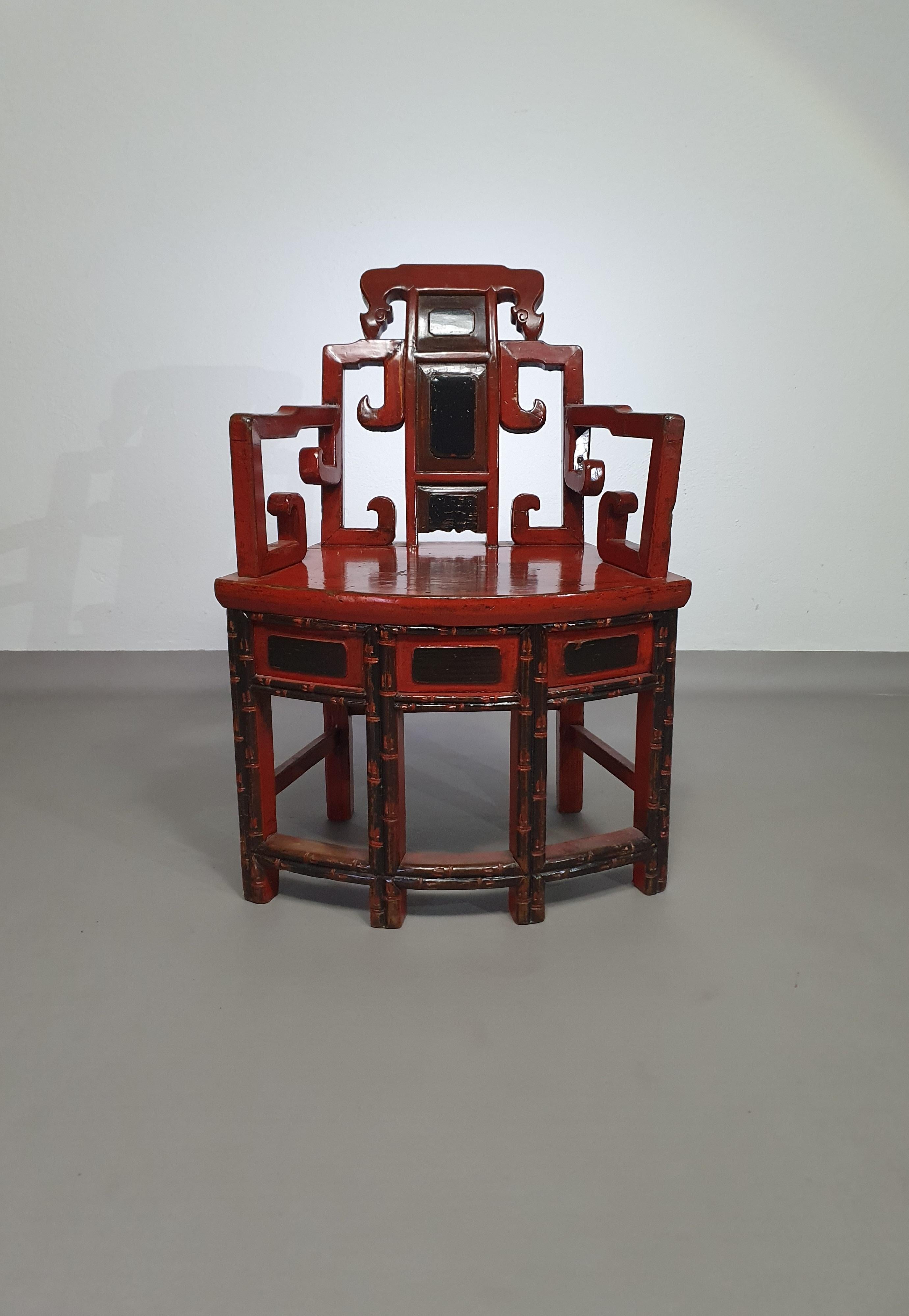 French Chinois altar chairs and table set For Sale 9