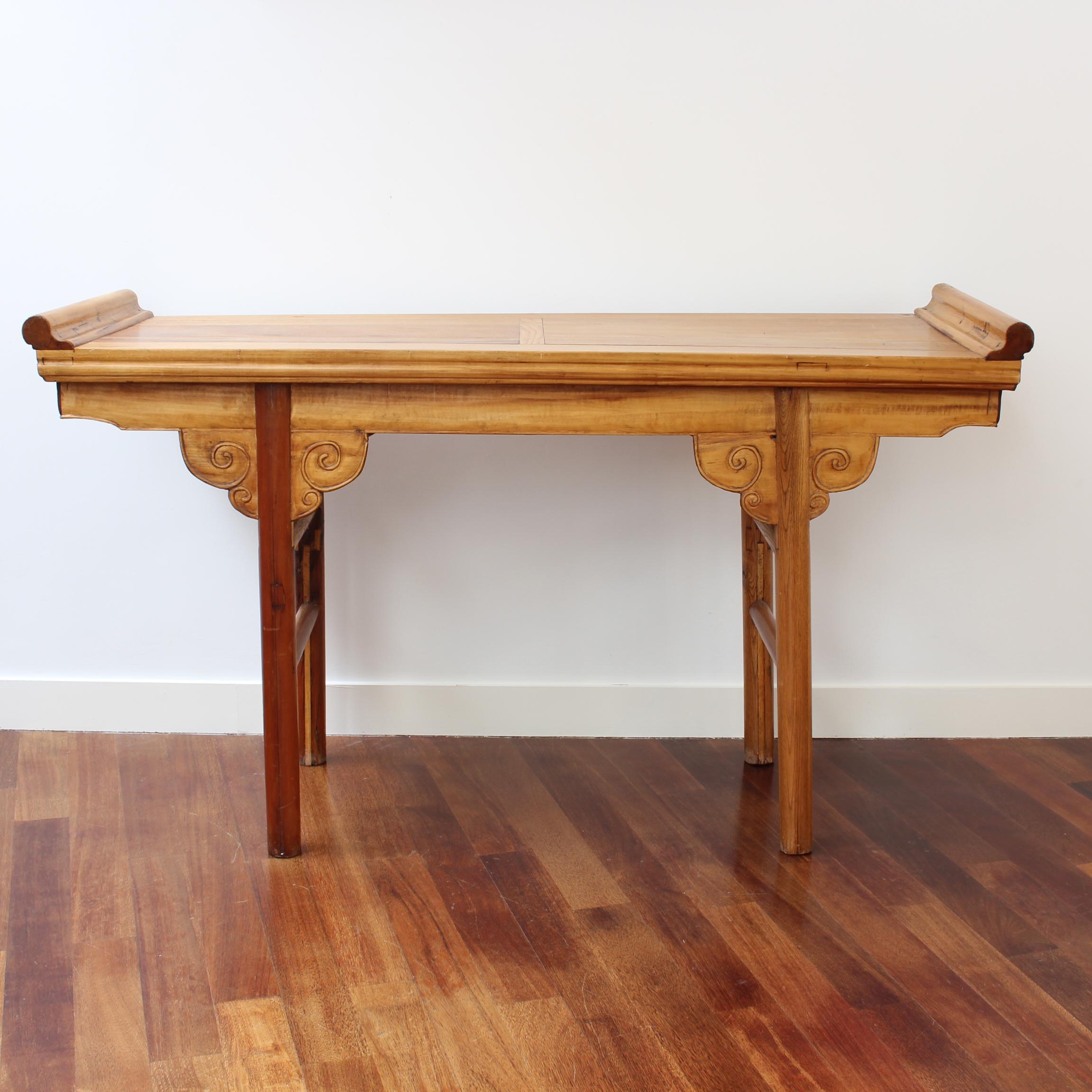 French Chinoise-Style Wood Console Table '20th Century' For Sale 4