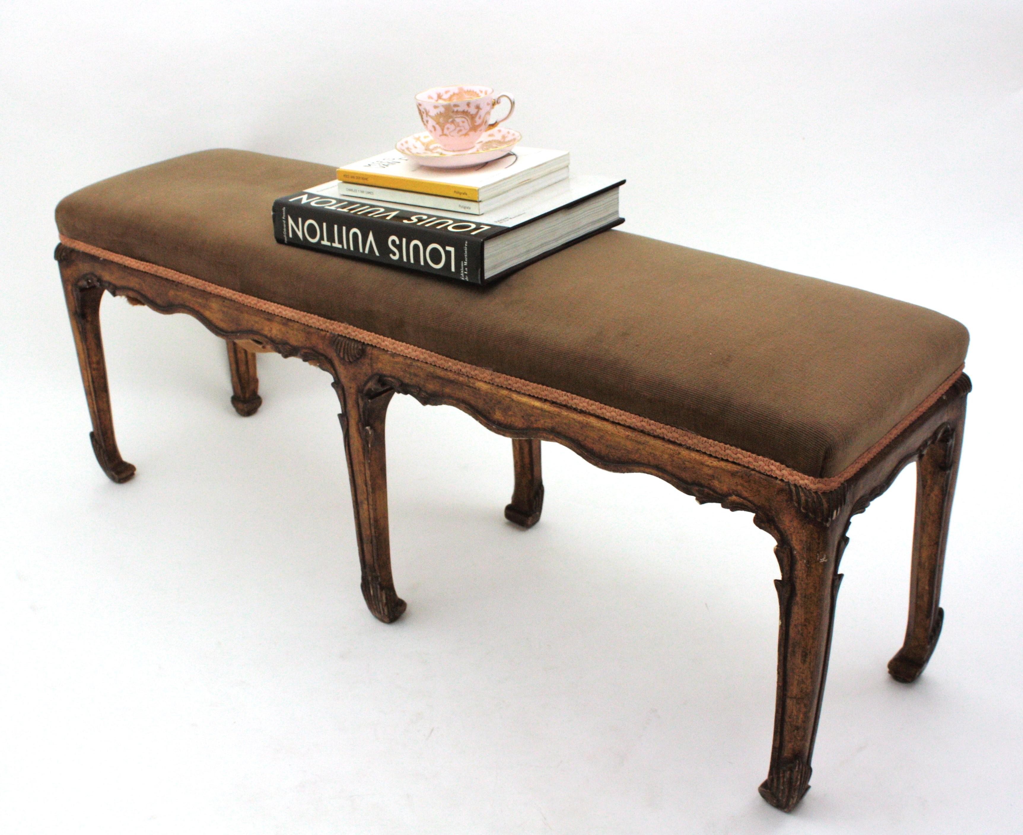 French Chinoiserie Art Deco Carved Giltwood Bench  For Sale 4