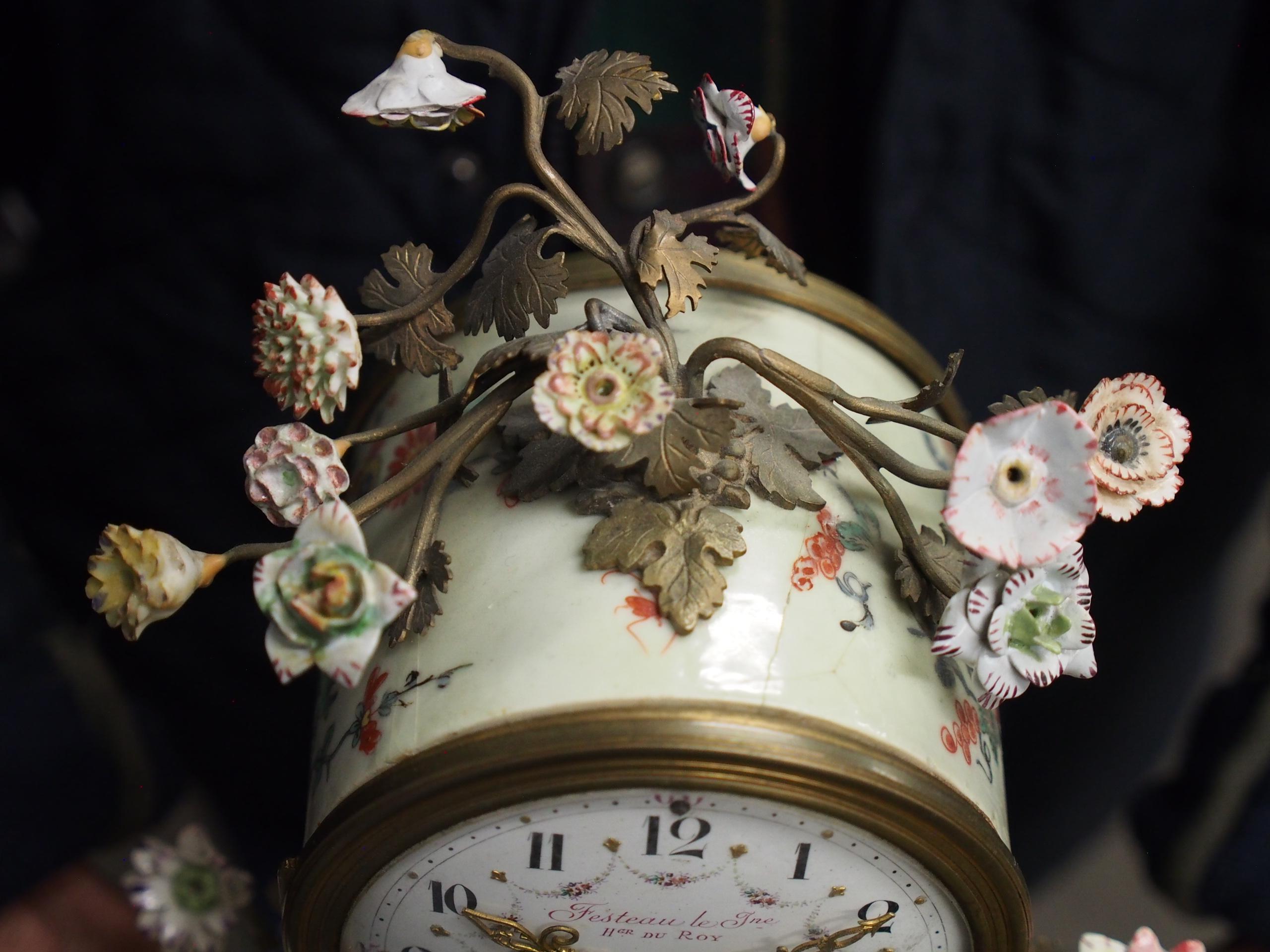 19th Century French Chinoiserie Brass and Porcelain Mantel Clock For Sale