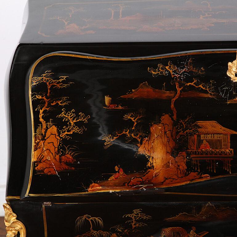 French Chinoiserie Lacquered Bombe Writing Desk or Bureau 5