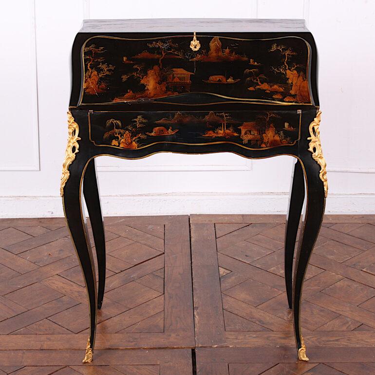 French Chinoiserie Lacquered Bombe Writing Desk or Bureau 6