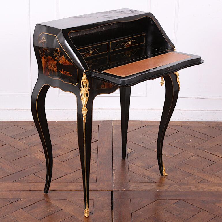 20th Century French Chinoiserie Lacquered Bombe Writing Desk or Bureau