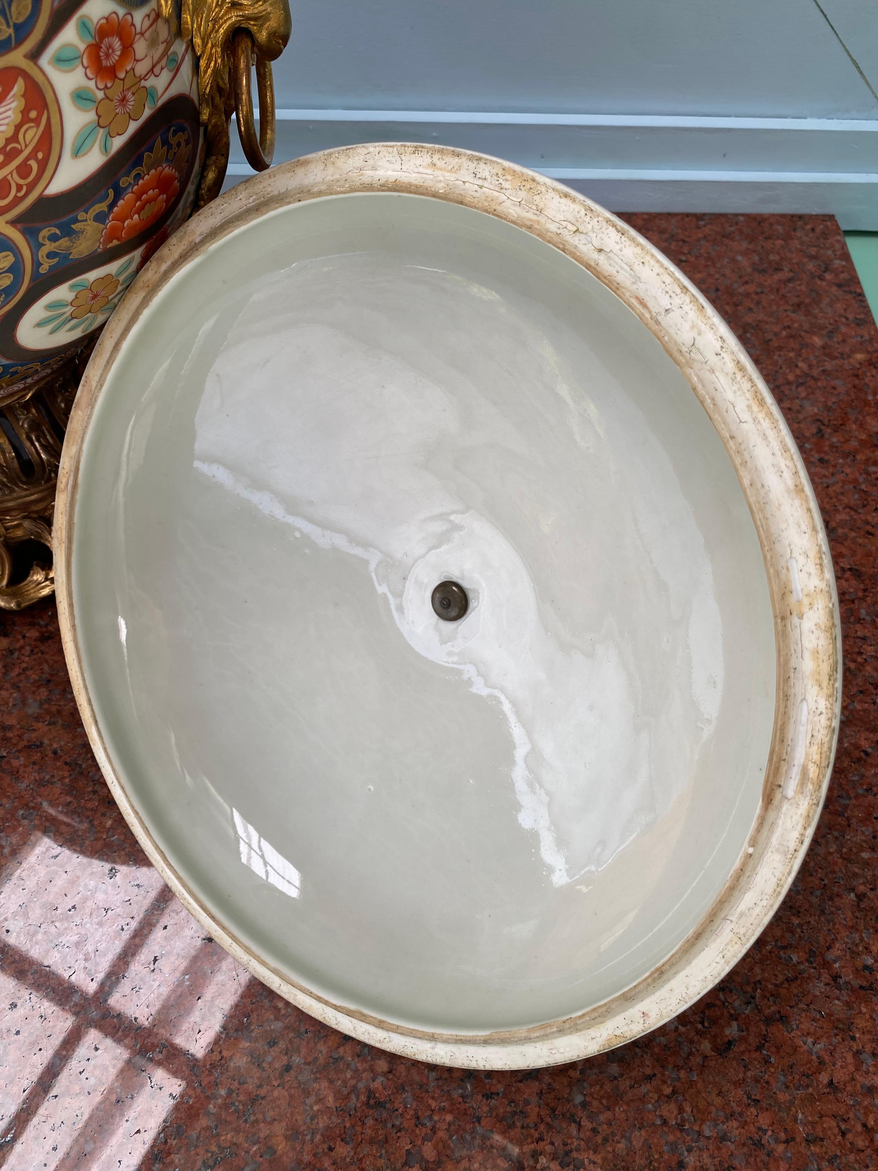 Chinoiserie française Napoléon III Bronze doré Edo Imari Potpourri Vase et Couvercle en vente 8