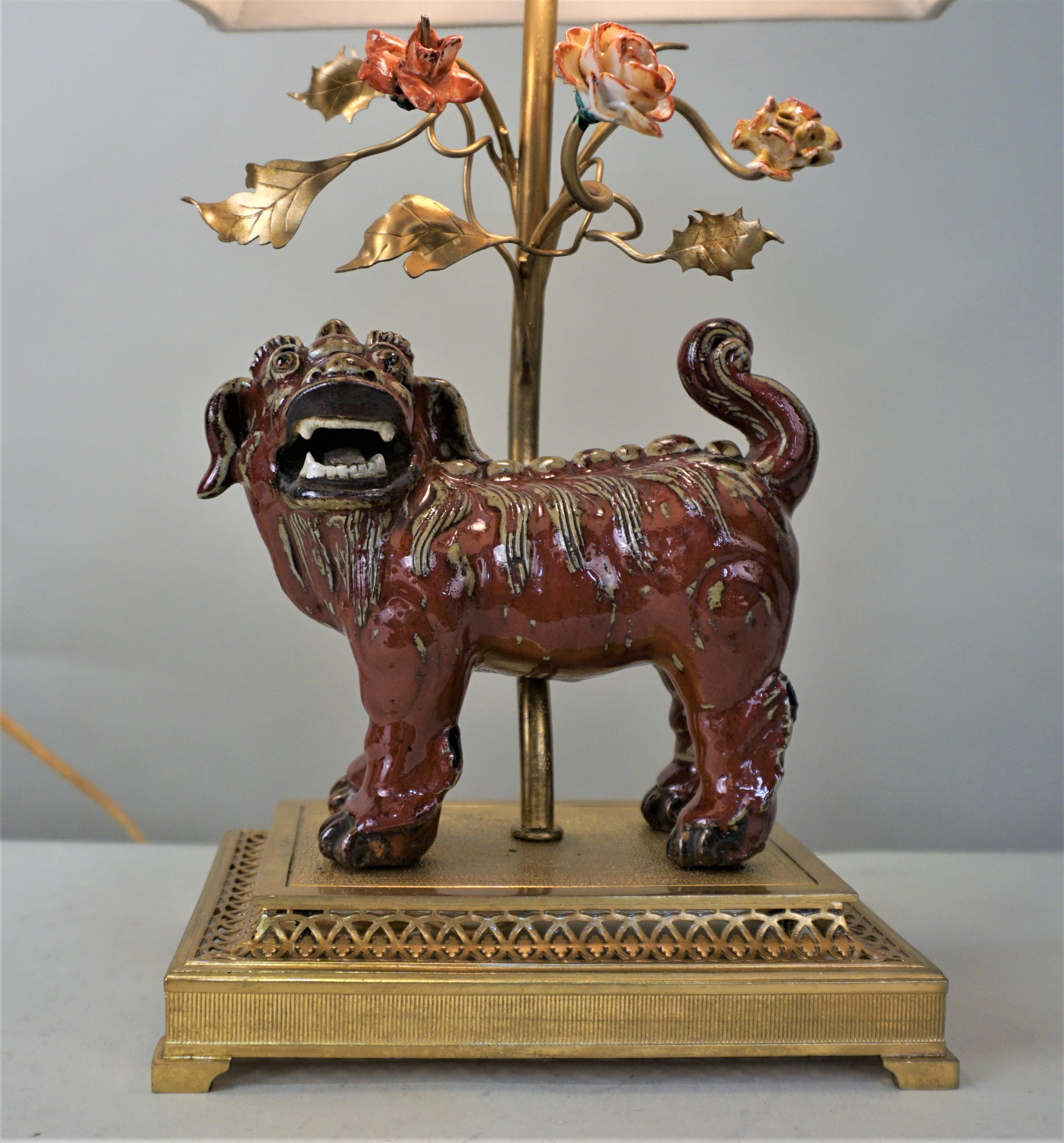 French Chinoiserie Porcelain Foo Dog Table Lamp In Good Condition In Fairfax, VA