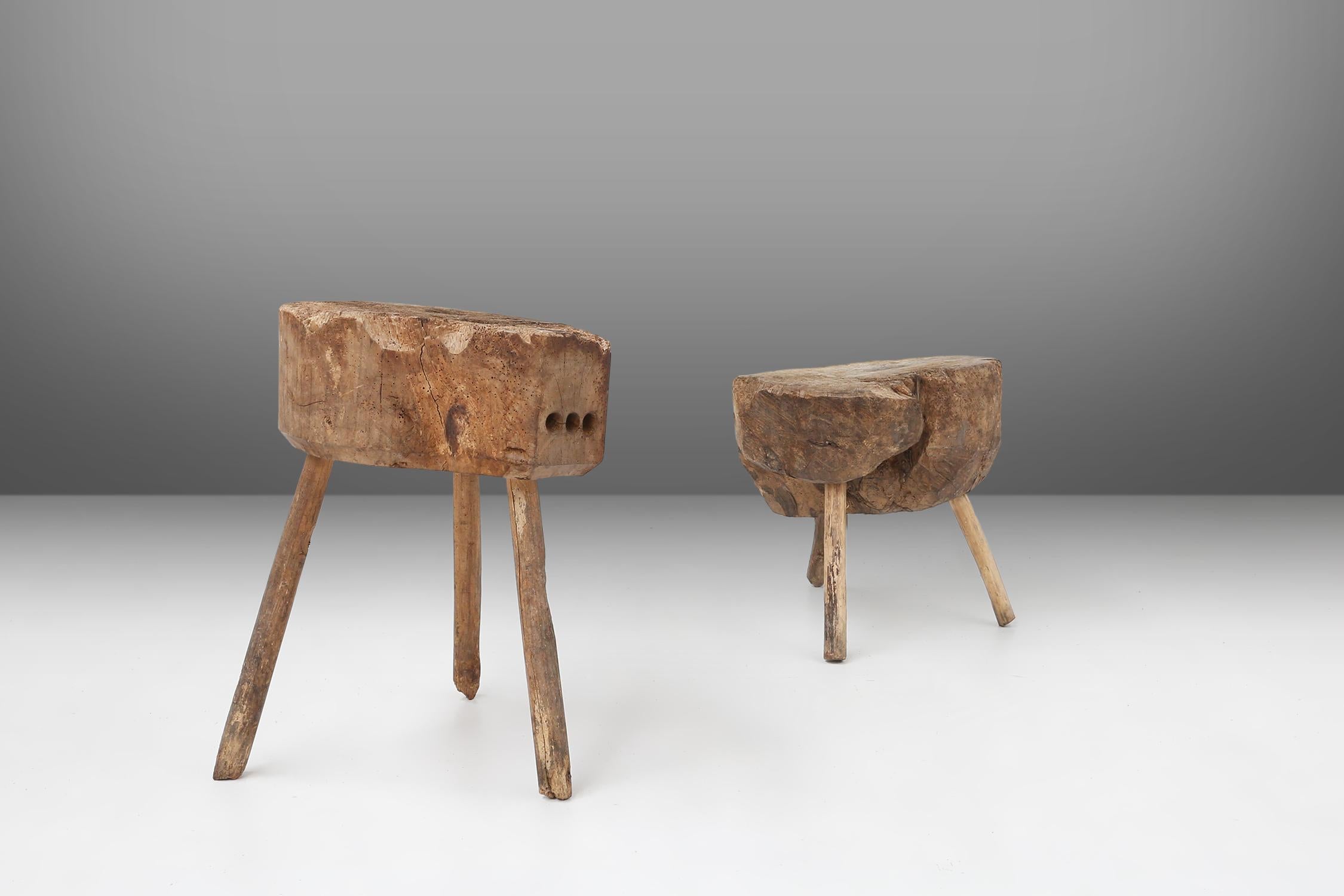 French chopping block or side table in full wood, ca. 1850 For Sale 5