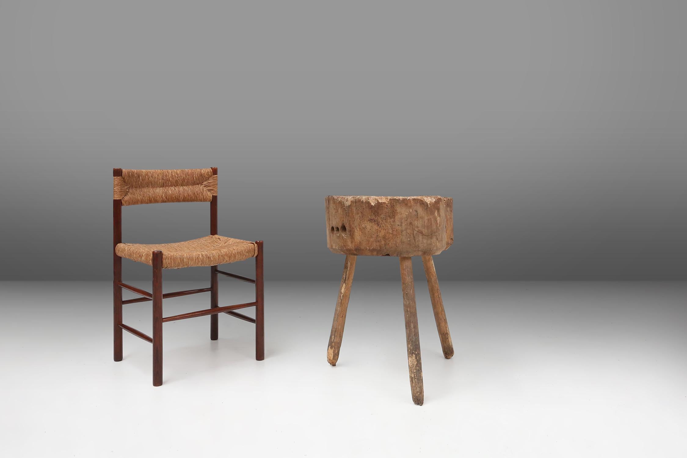 French chopping block or side table in full wood, ca. 1850 For Sale 6
