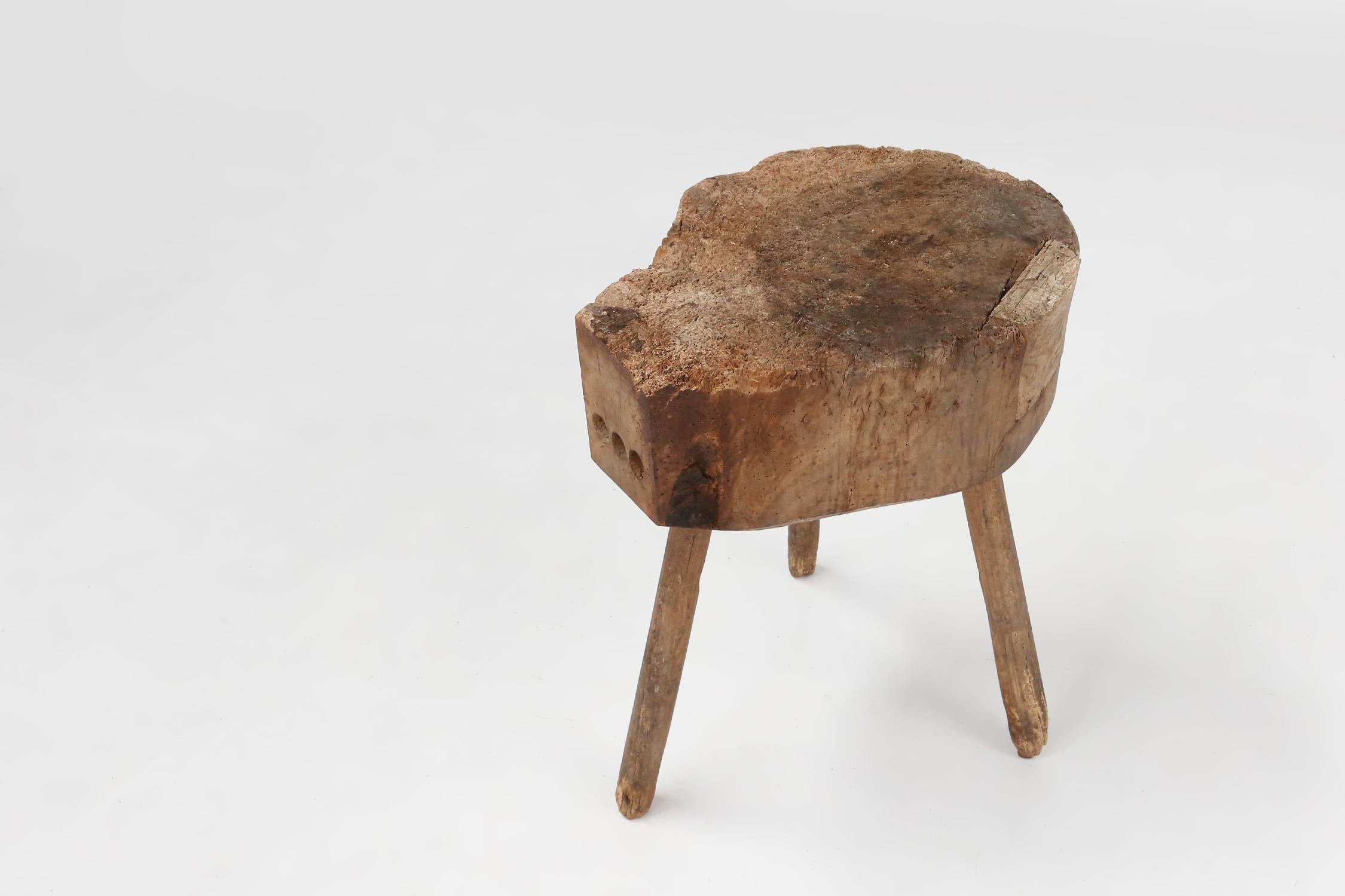 Mid-Century Modern French chopping block or side table in full wood, ca. 1850 For Sale