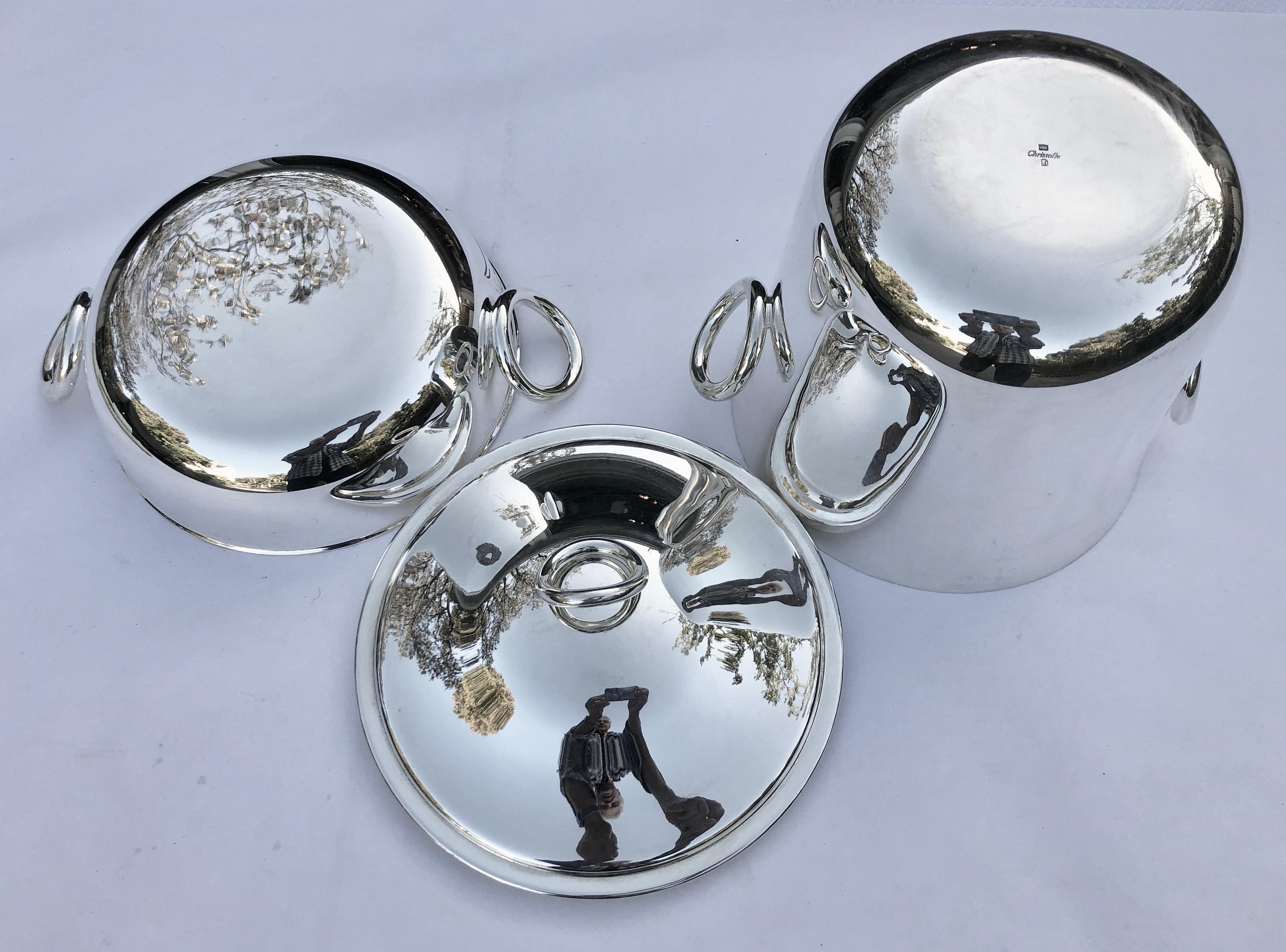 French Christofle Silver Plated Vegetable Dish and Champagne/Wine Cooler Vertigo For Sale 1