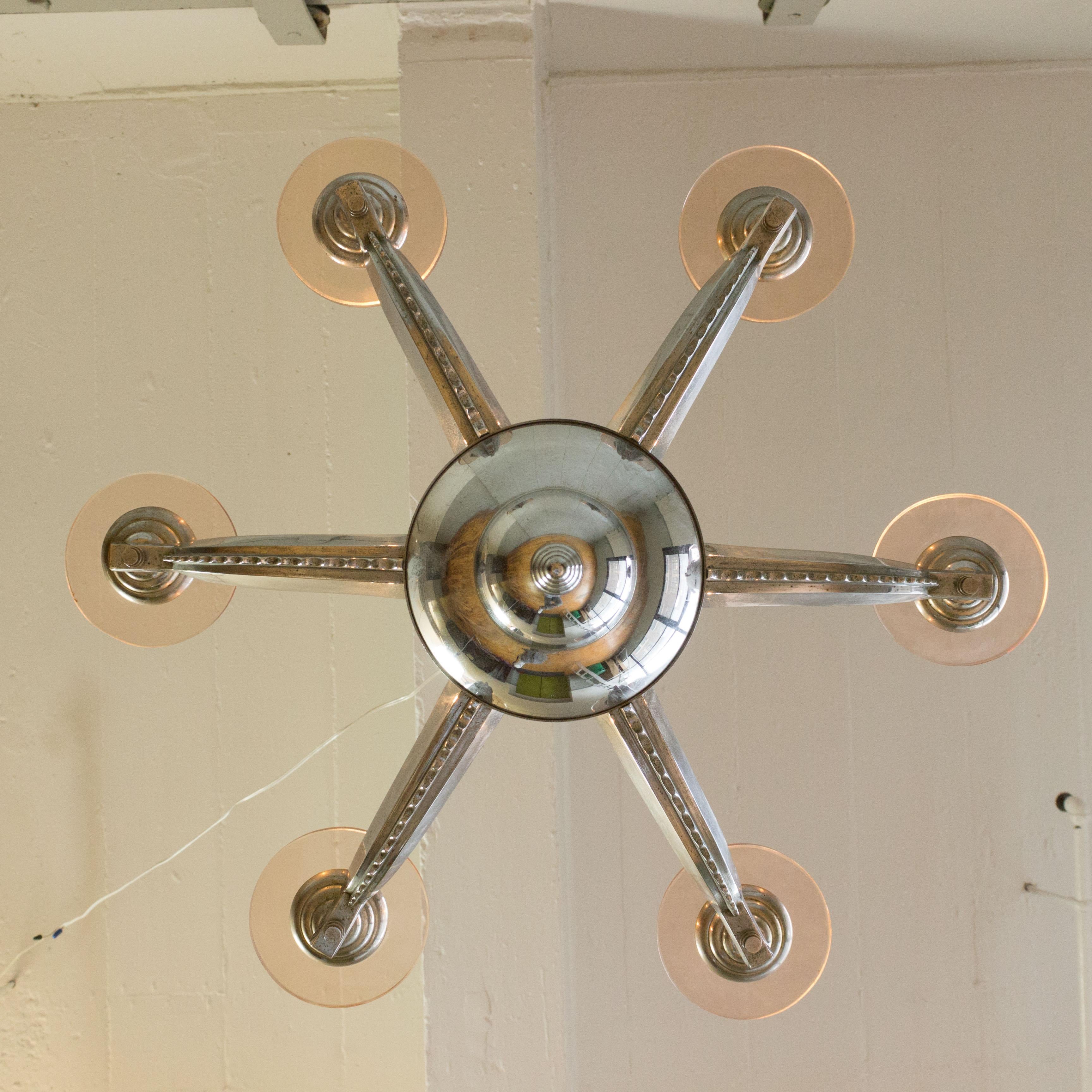 Lampadario francese in cromo e vetro Art Deco di H. H. Petitot in vendita 15