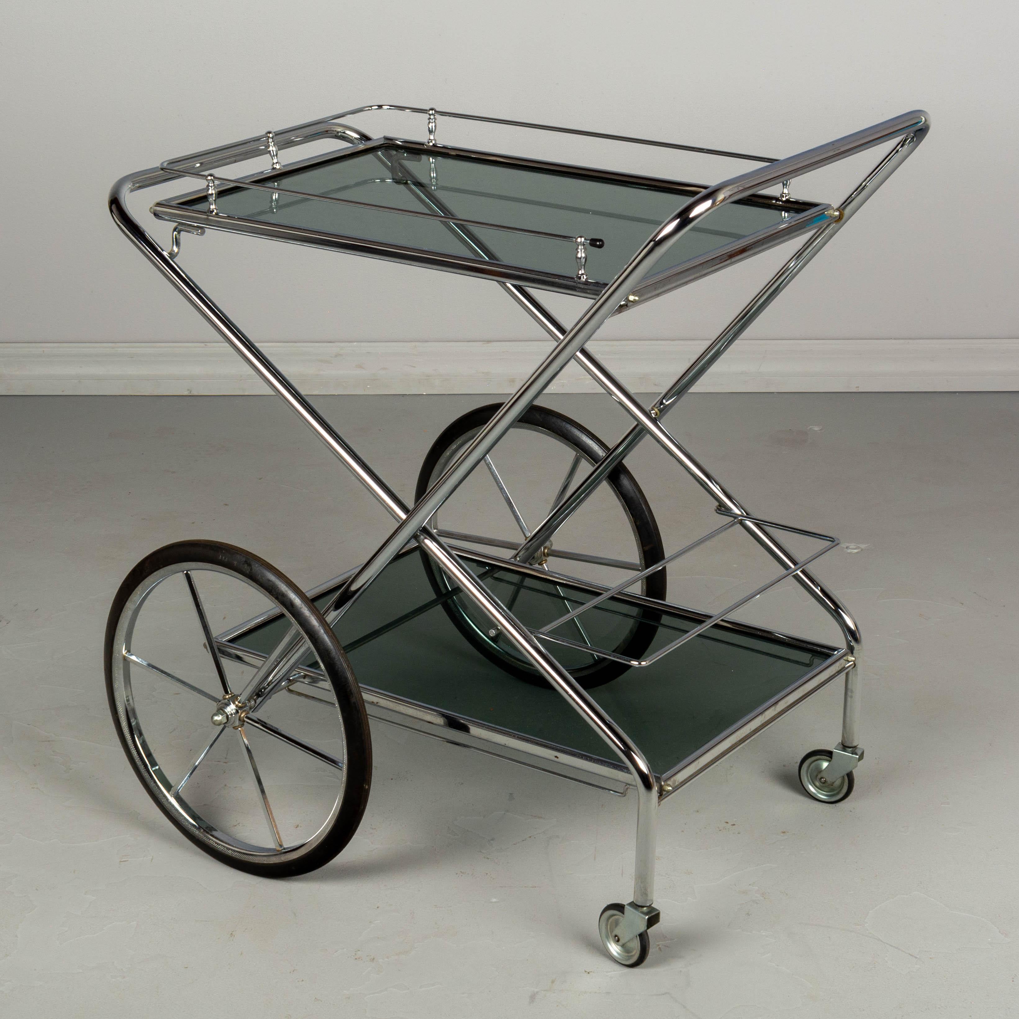 French Chrome and Smoke Glass Folding Bar Cart In Good Condition For Sale In Winter Park, FL