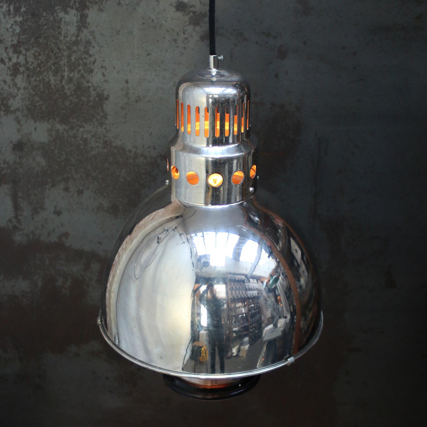 French Chrome Vintage Medical Metal Pendant Light In Good Condition For Sale In Amsterdam, NL