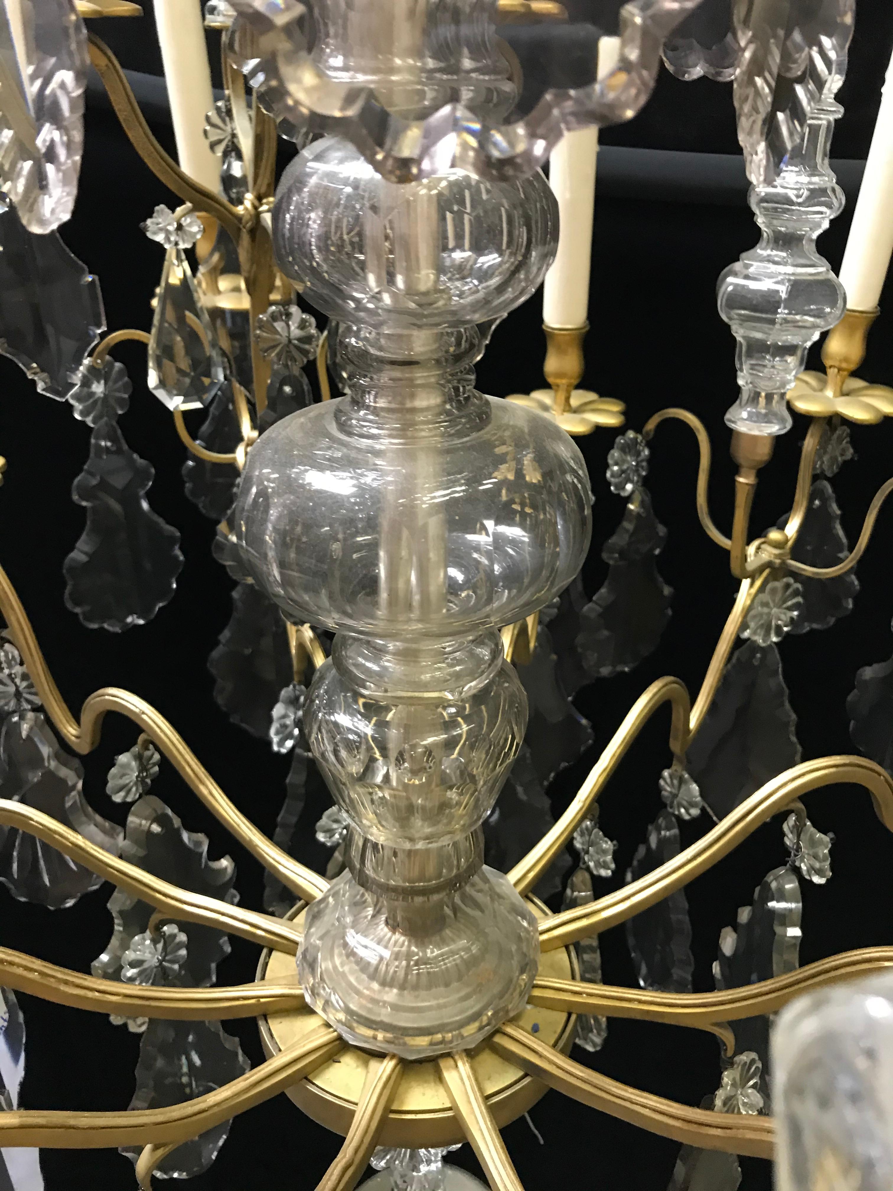 French Chrystal and Bronze Chandelier, 19th Century For Sale 4