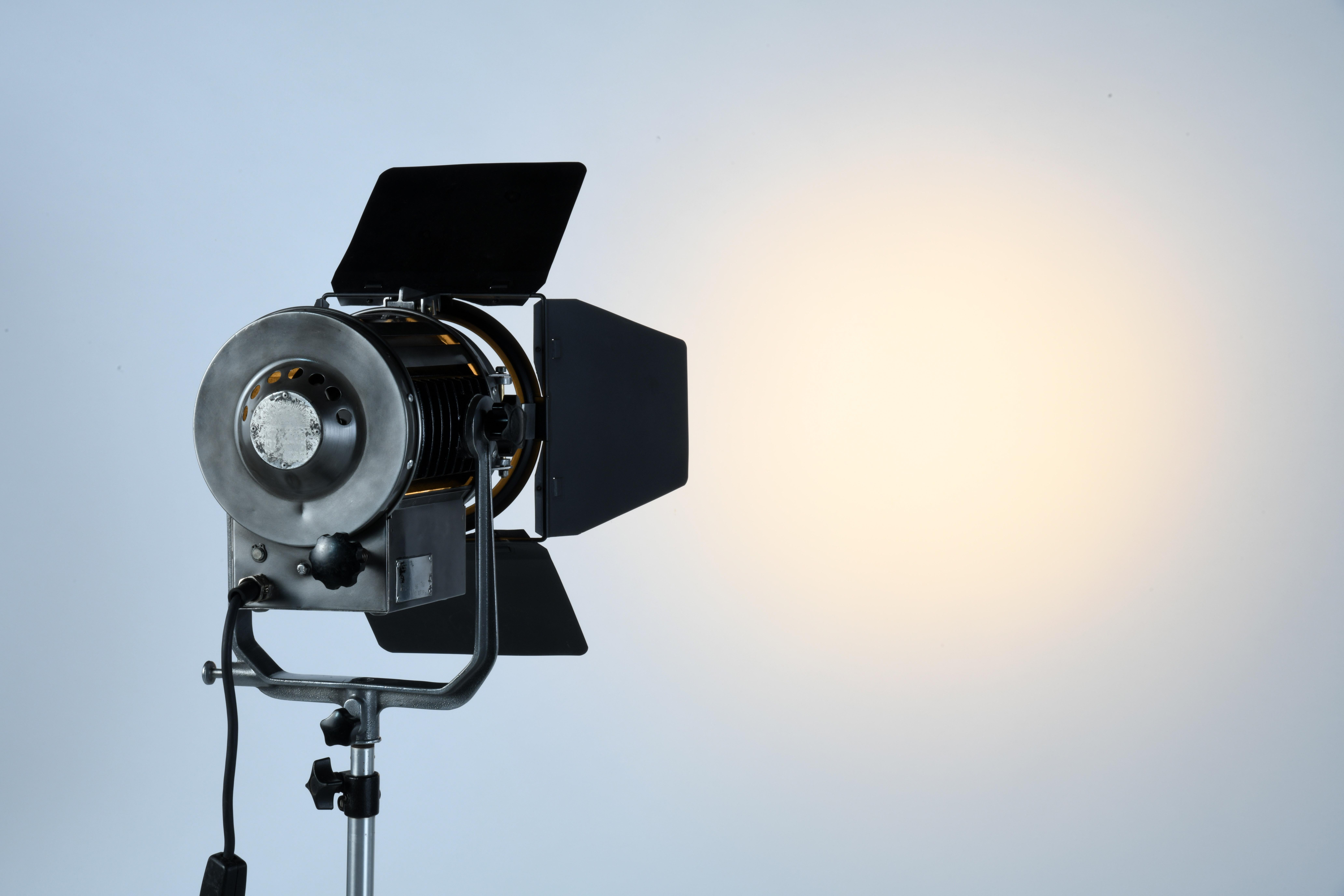 French cinema projector from the 80s, completely refurbished with LED lightning 8