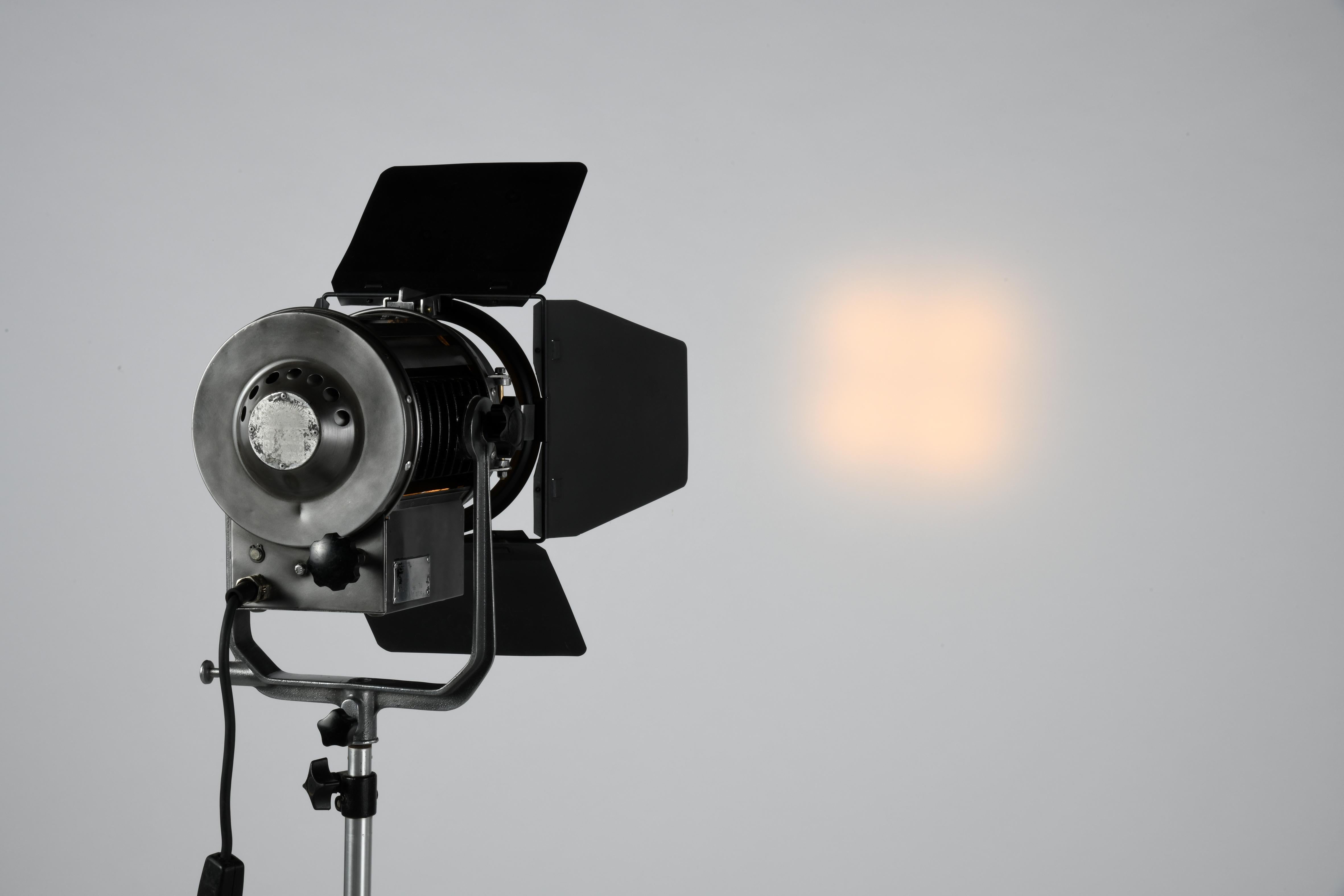 French cinema projector from the 80s, completely refurbished with LED lightning 10