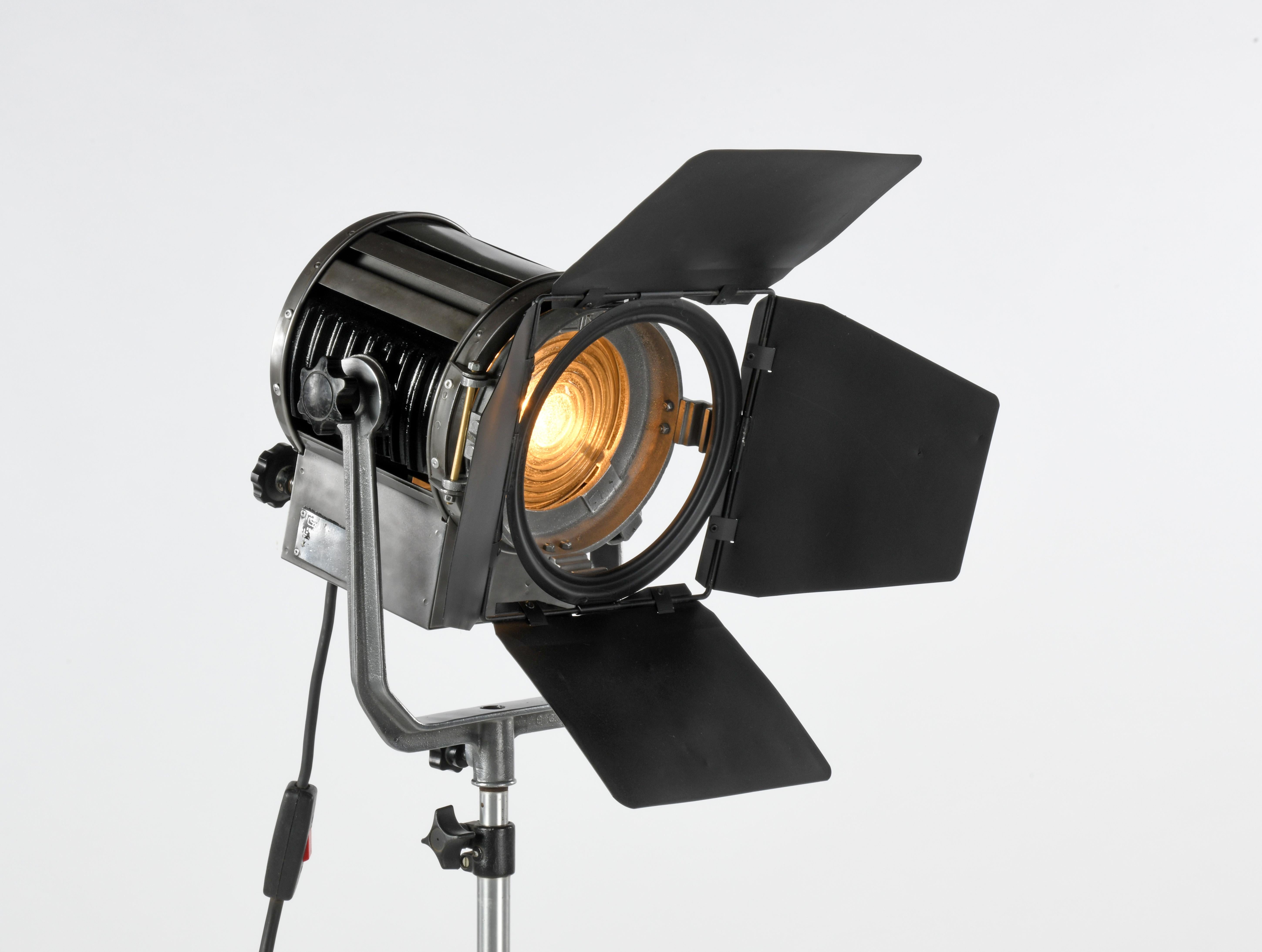 Completely refurbished 1980s LTM cinema projector. Sandblasted, polished, varnished and repainted, it has been fitted with very low consumption LED lighting. The original Fresnel lens is still in place, as is the carriage for adjusting the light
