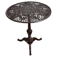 Französischer Gartentisch aus Gusseisen, CIRCA 1900, mit neuer Pulverbeschichtung