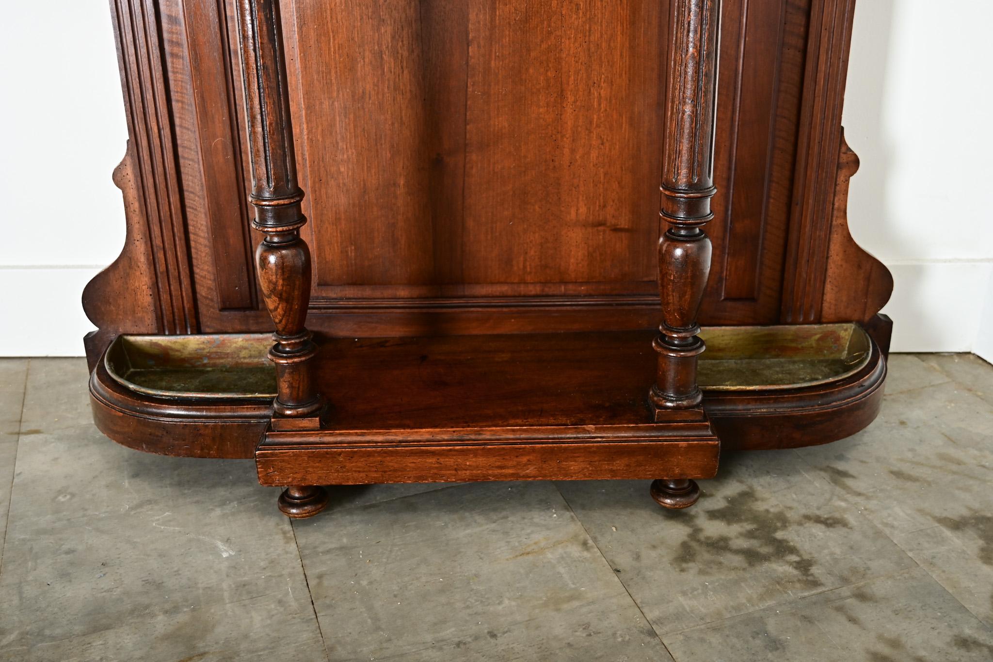 French Circa 1920 Mahogany Vestiare Hall Rack For Sale 6