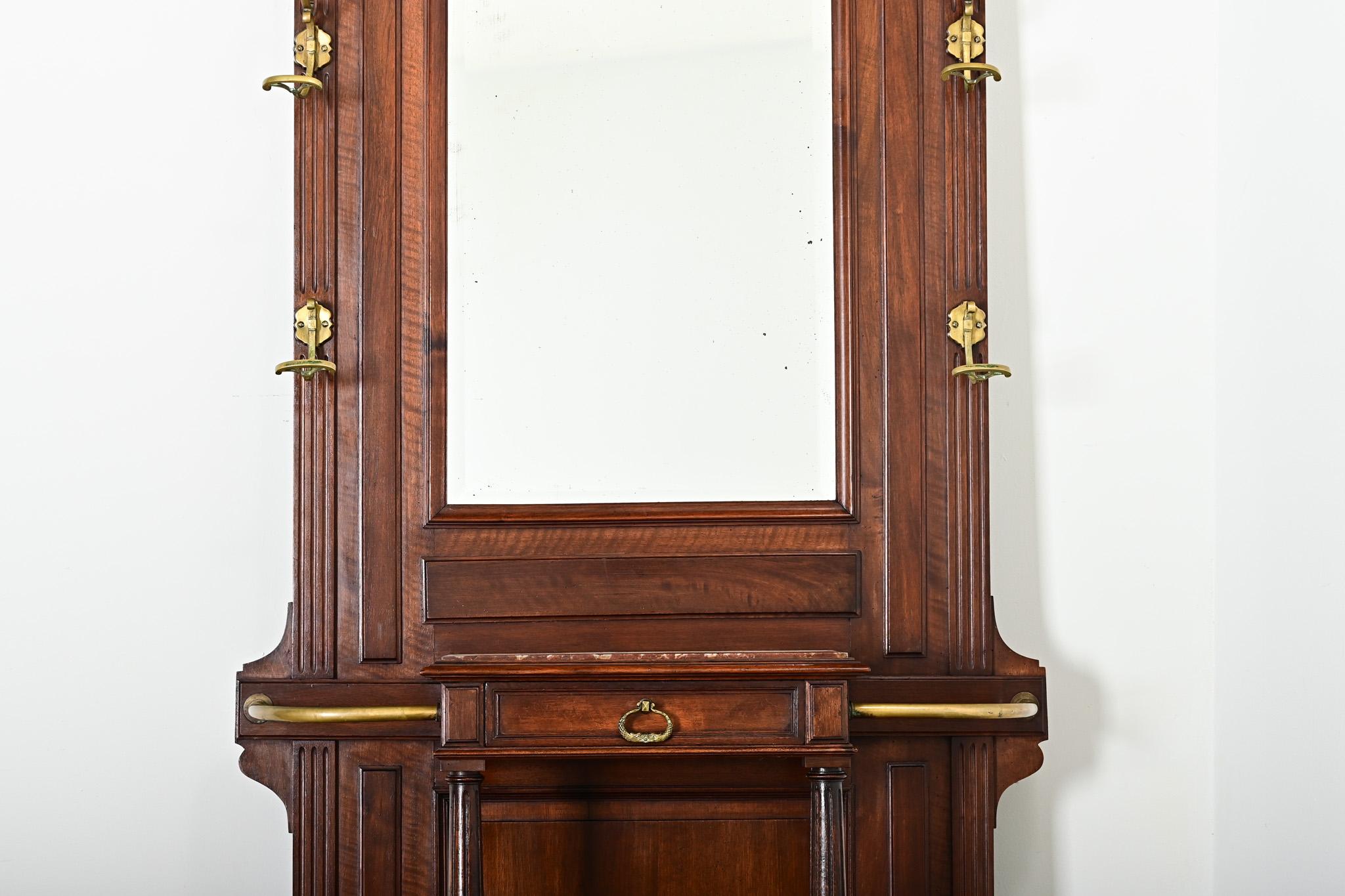 French Circa 1920 Mahogany Vestiare Hall Rack In Good Condition For Sale In Baton Rouge, LA