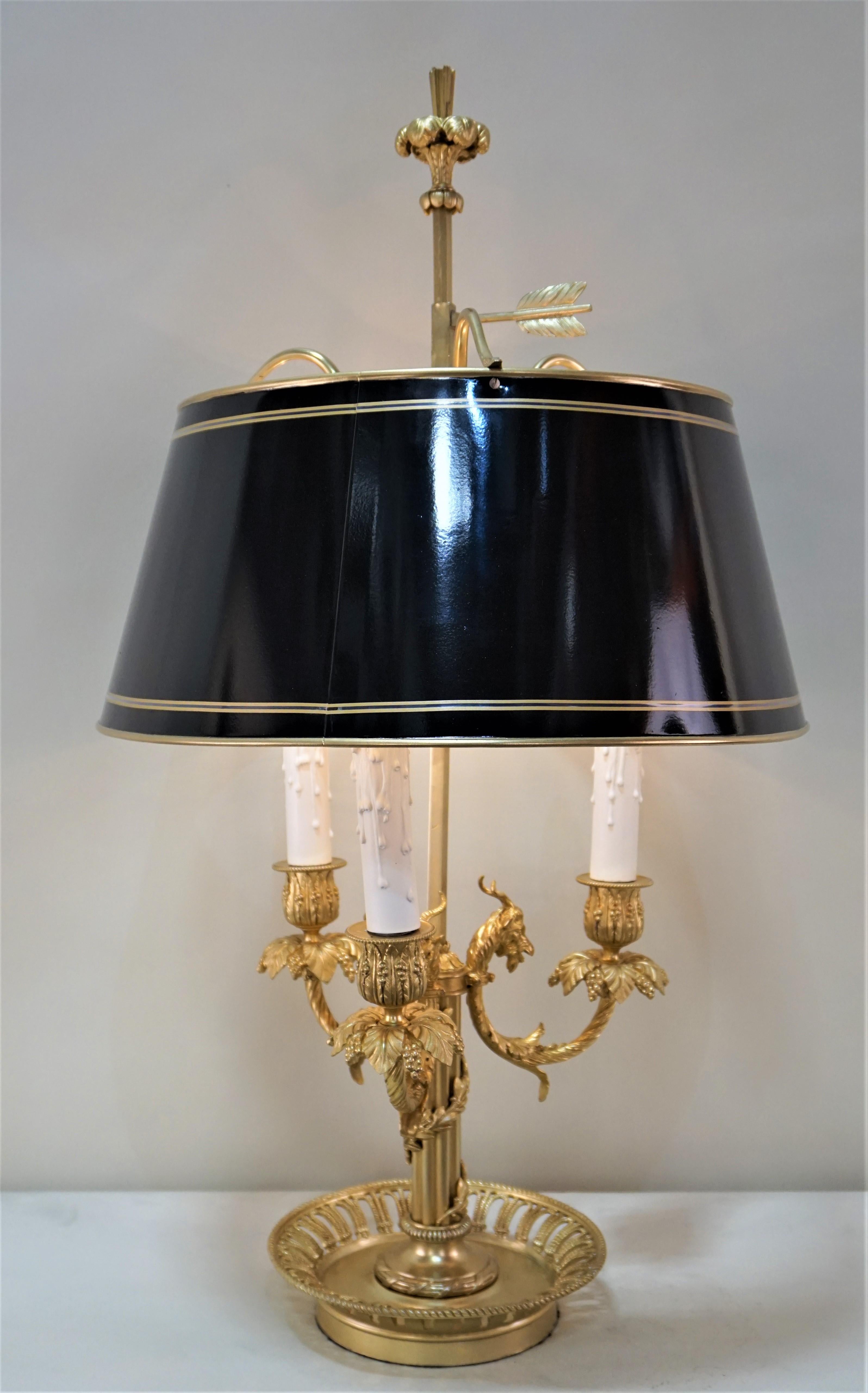 Early 20th Century French Circle 1900 Doré Bronze Bouillotte Table Lamp