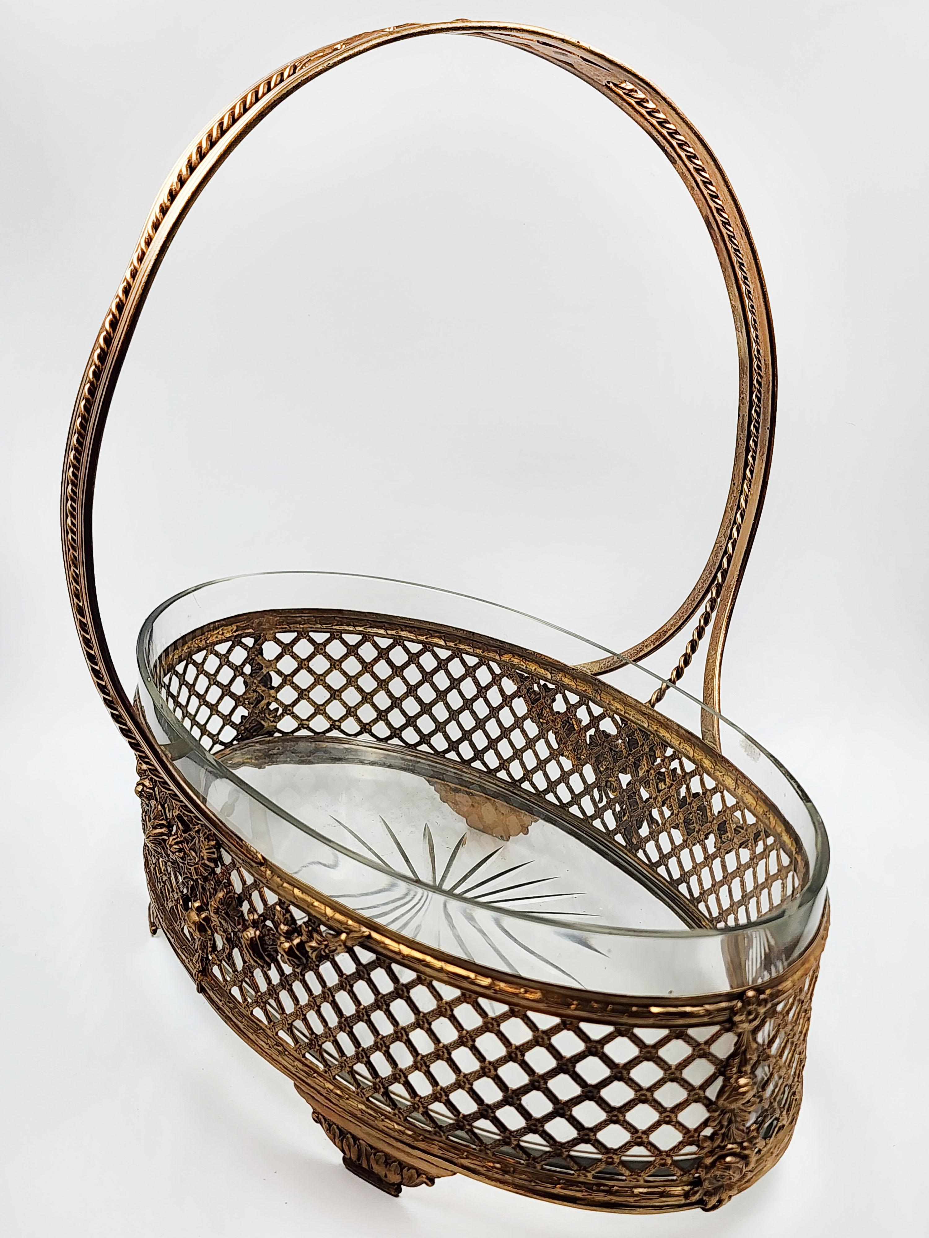 French circular centerpiece, in Woven Gilded Bronze In Good Condition For Sale In Autonomous City Buenos Aires, CABA