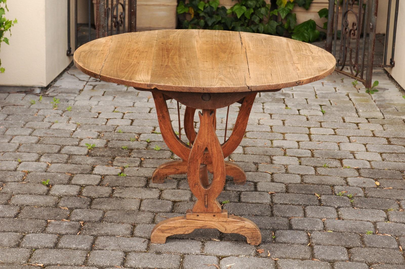 French Circular Wine Tasting Tilt-Top Table with Lyre Shaped Wedge, circa 1880 3