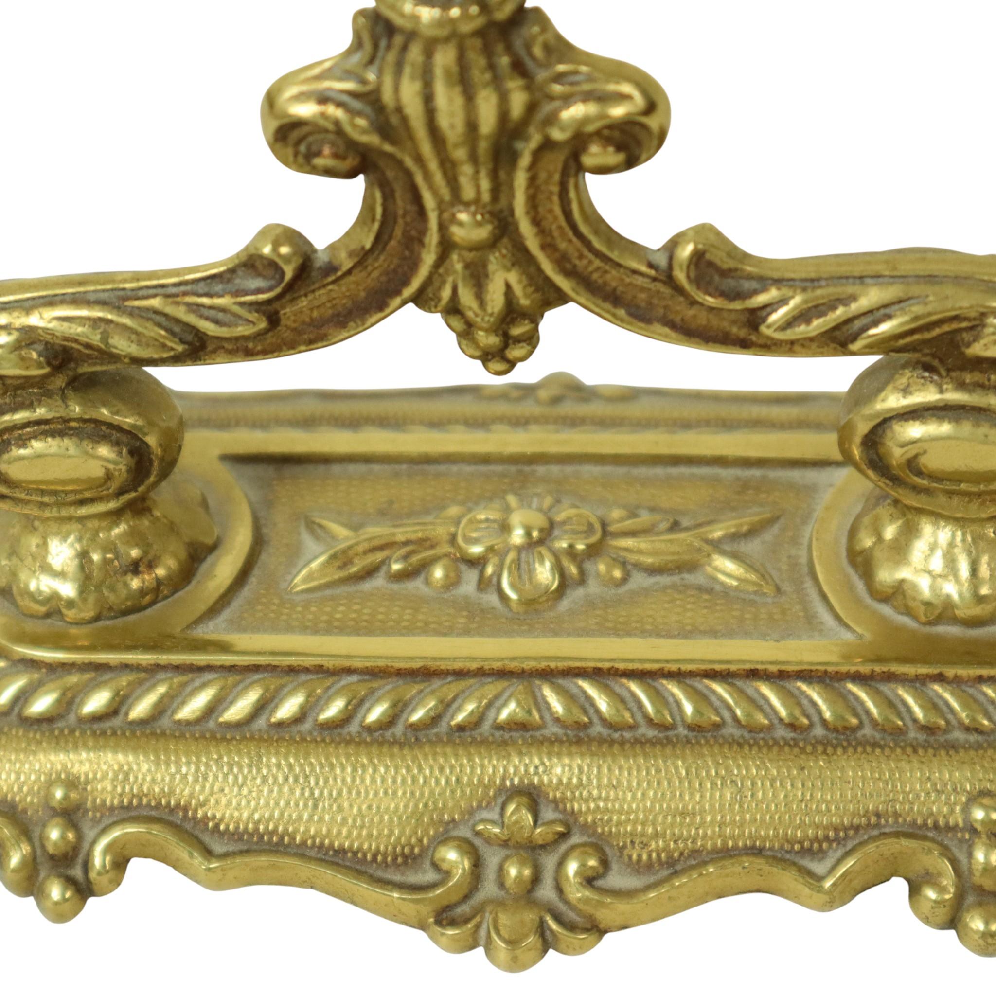 Miroir de table classique français en laiton doré style baroque 34cm en vente 4