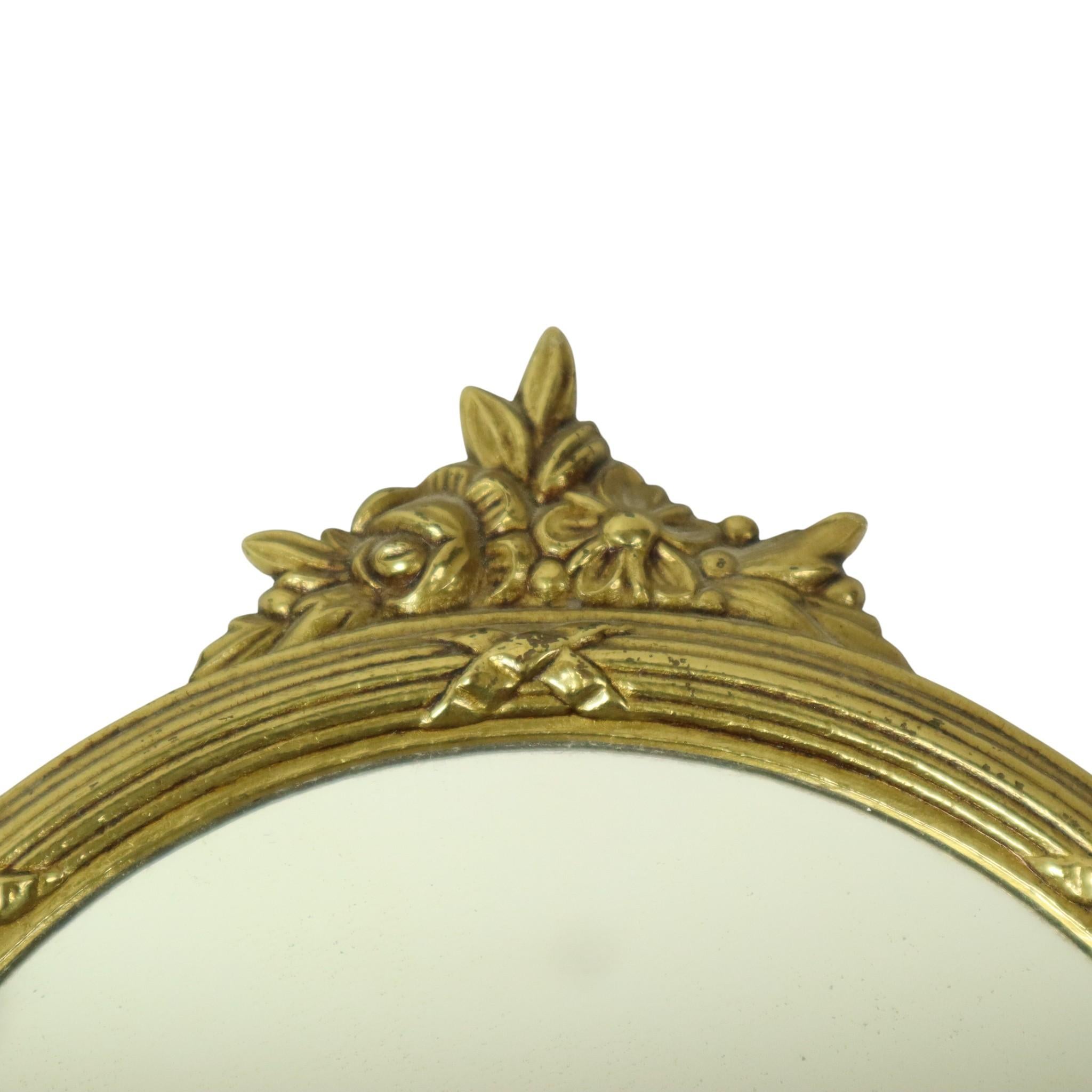 Français Miroir de table classique français en laiton doré style baroque 34cm en vente