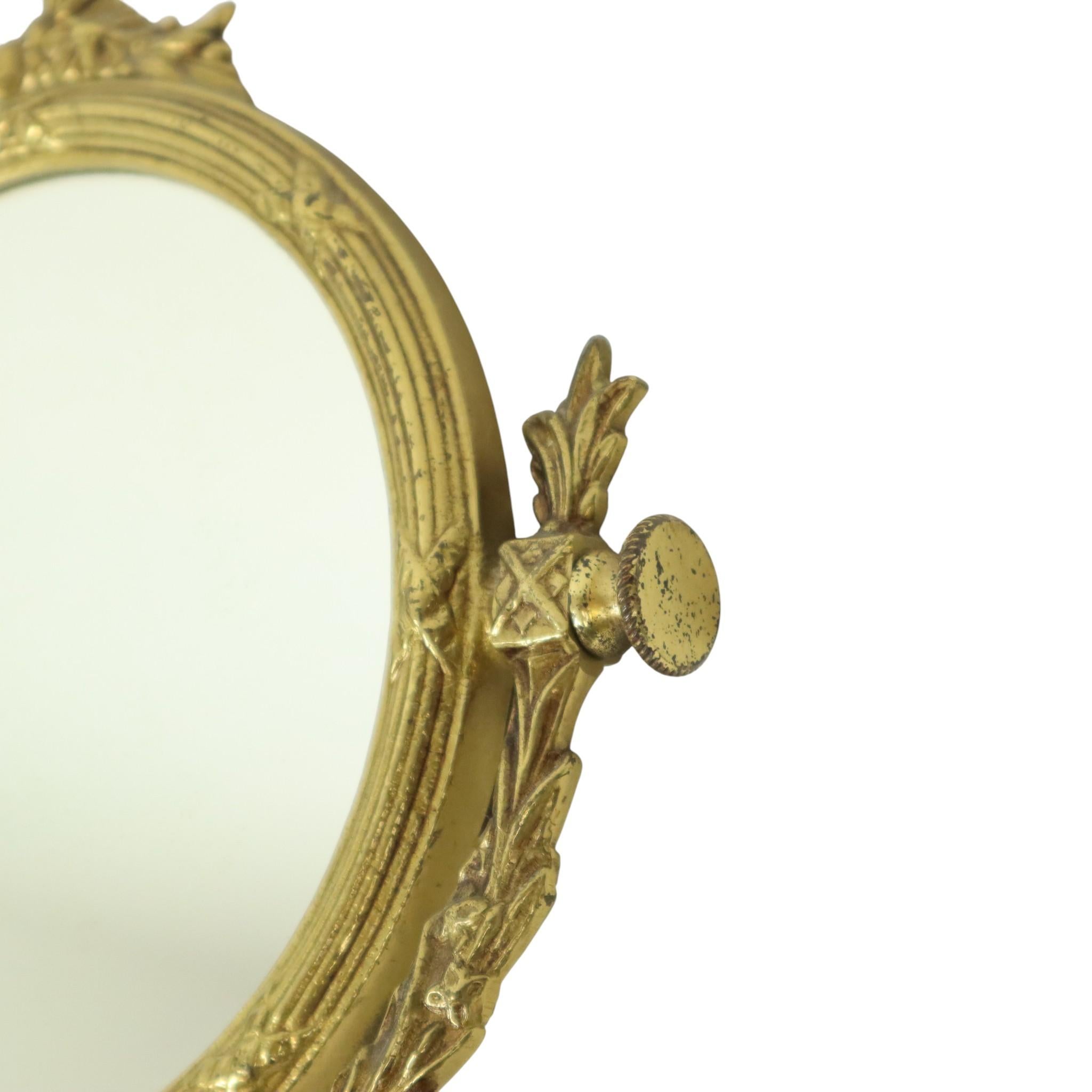 20ième siècle Miroir de table classique français en laiton doré style baroque 34cm en vente