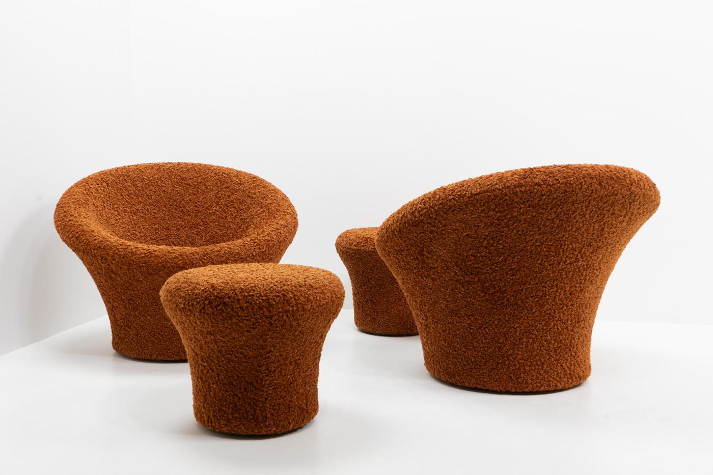French Classic Pierre Paulin for Artifort Mushroom Lounge Chair and Ottoman For Sale 3