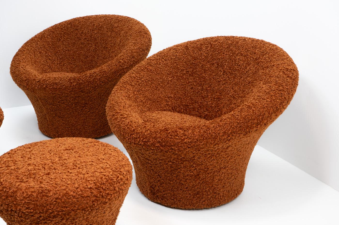 French Classic Pierre Paulin for Artifort Mushroom Lounge Chair and Ottoman In Good Condition For Sale In Renens, CH