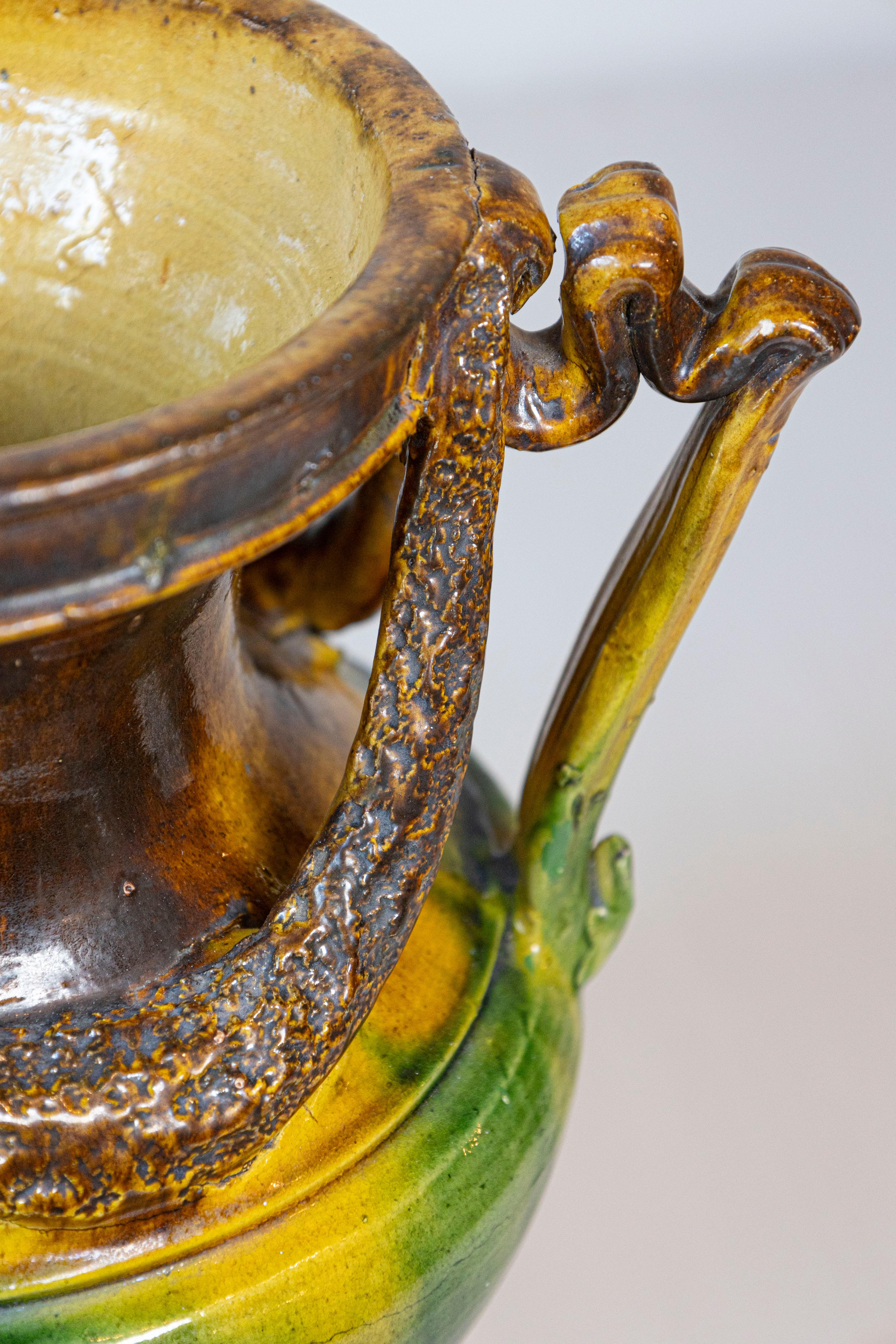 Vaso Anduze classico francese del XIX secolo smaltato multicromatico con motivi a scacchiera in vendita 1