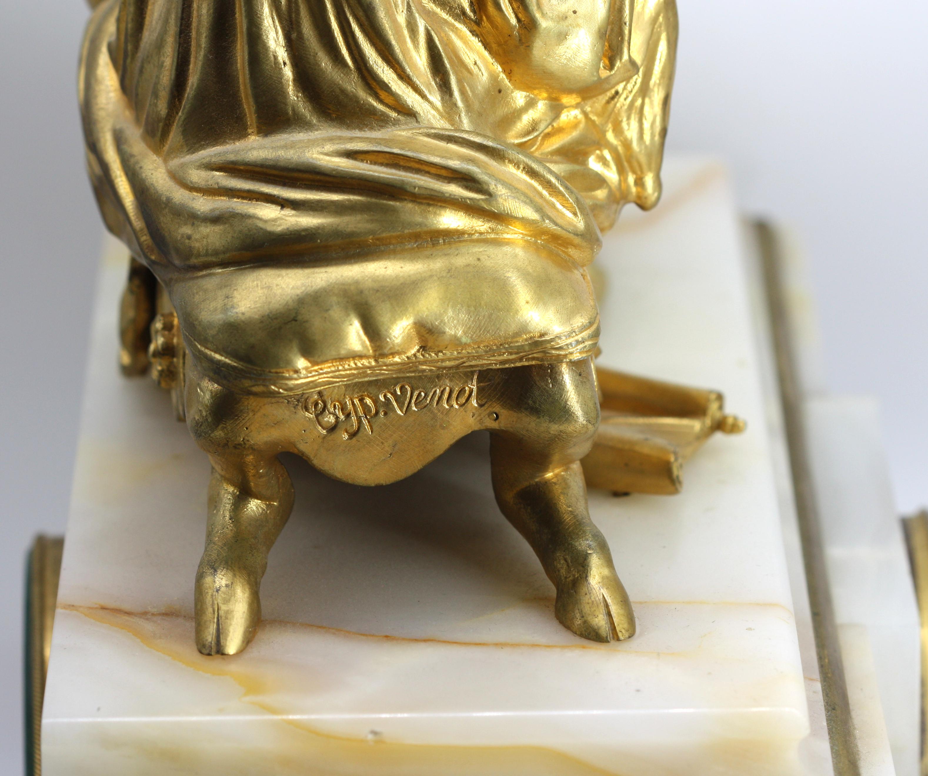  Französische klassische Kaminuhr aus vergoldeter Bronze und Onyx, Klassisch im Zustand „Gut“ im Angebot in West Palm Beach, FL