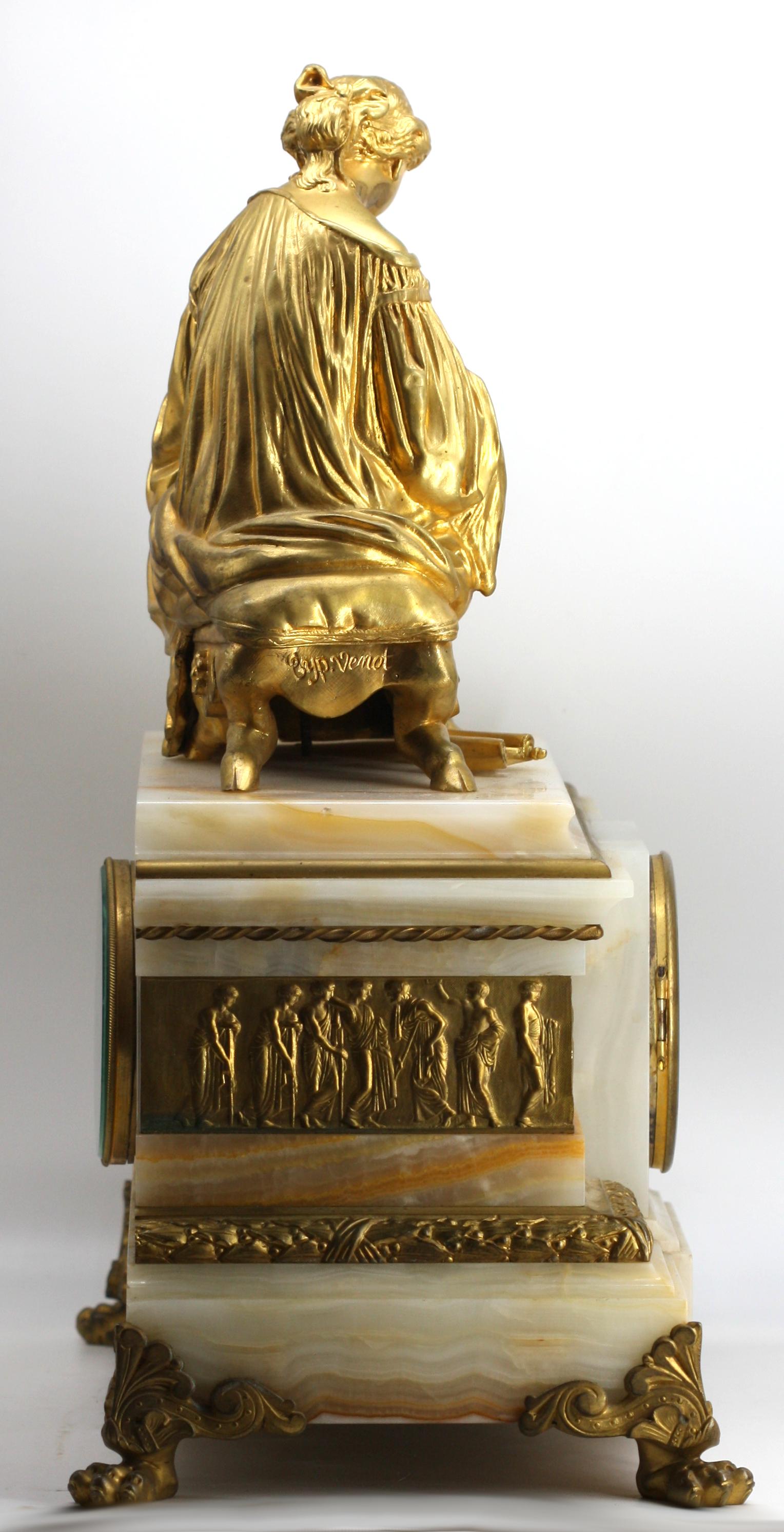  Französische klassische Kaminuhr aus vergoldeter Bronze und Onyx, Klassisch im Angebot 1