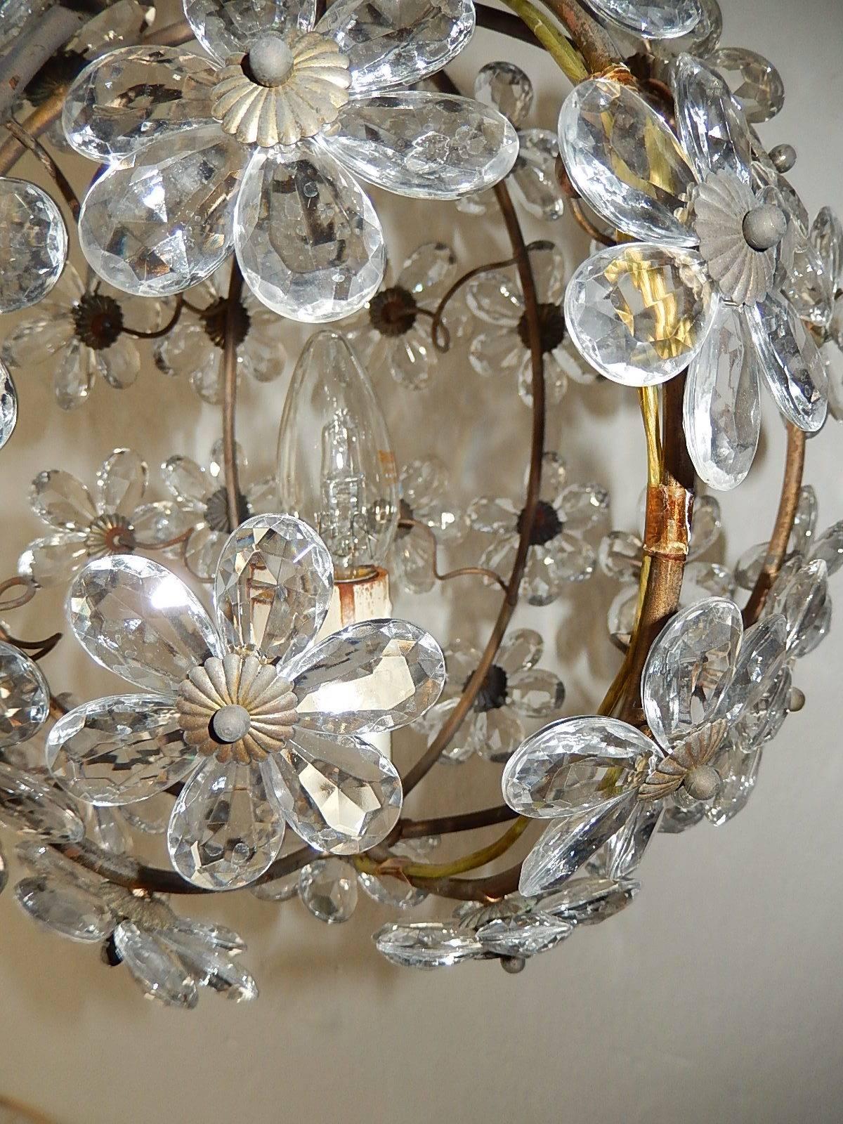 Early 20th Century French Clear Flower Ball Crystal Prisms Maison Baguès Style Chandelier