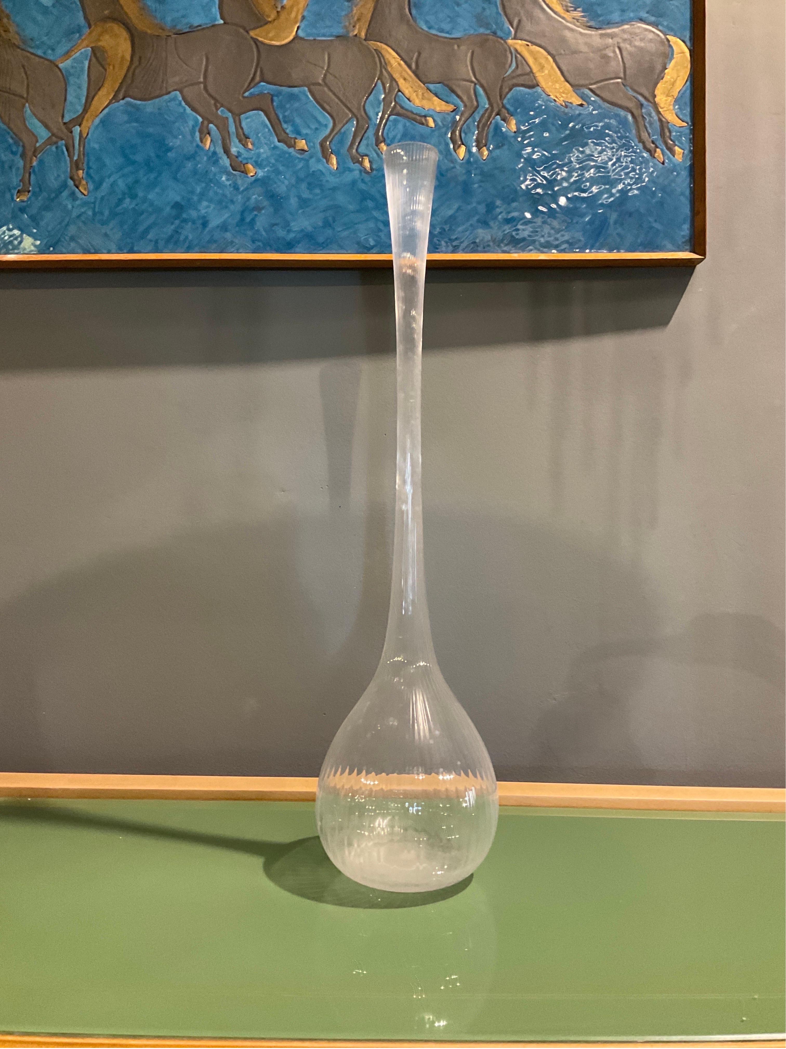Vase en verre transparent français de Daum, France, 1970 5