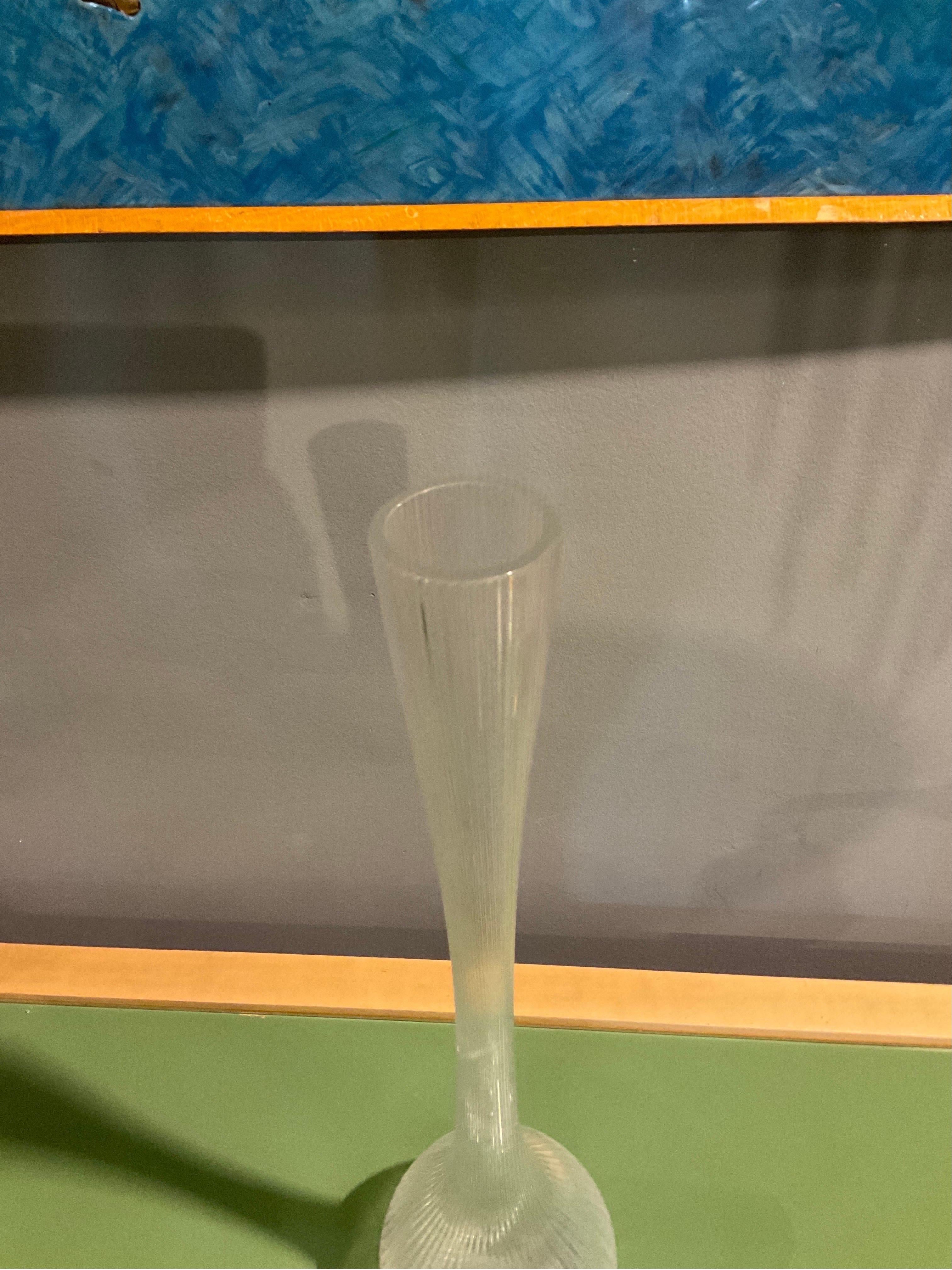 Verre Vase en verre transparent français de Daum, France, 1970