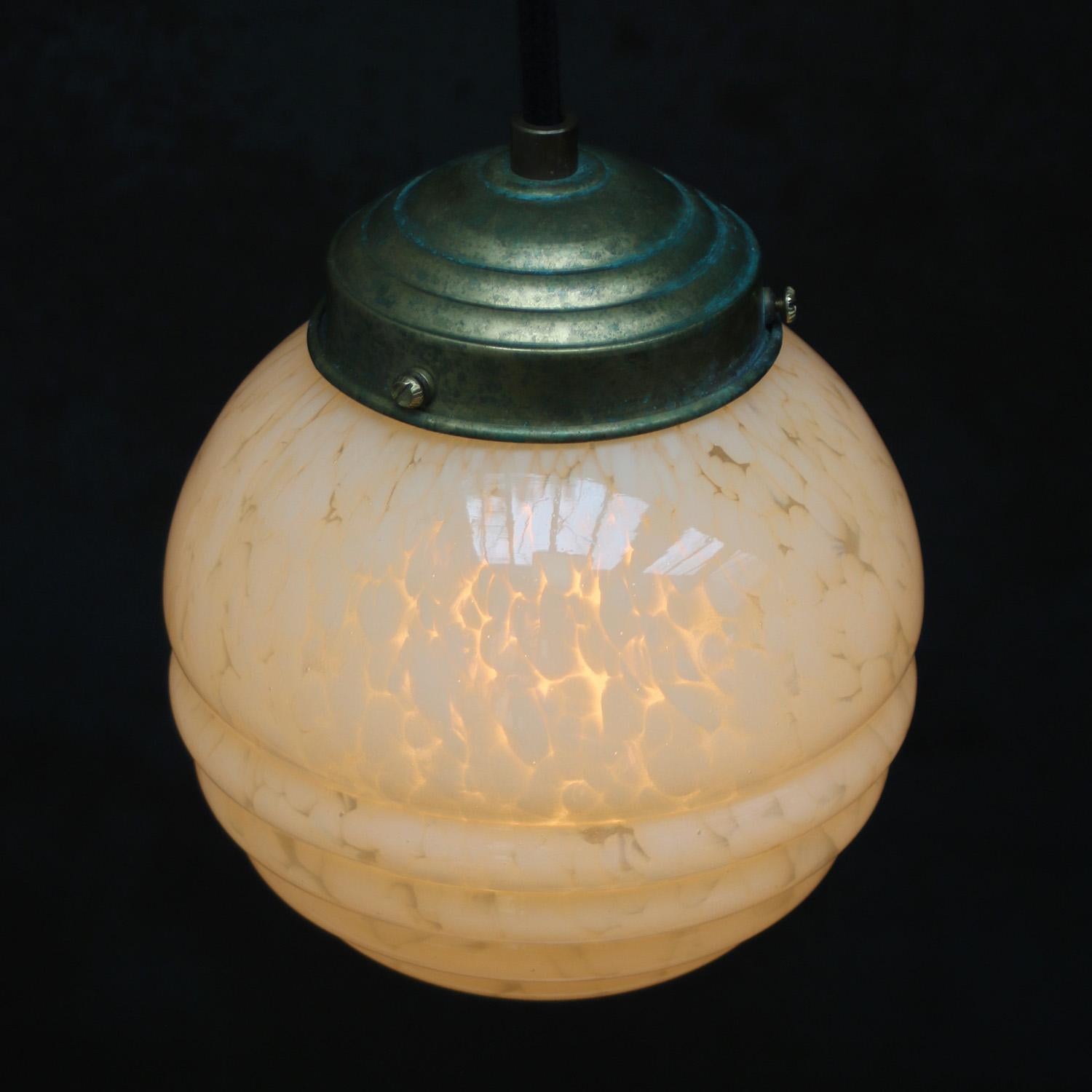 Français Lampe pendante en verre jaune 