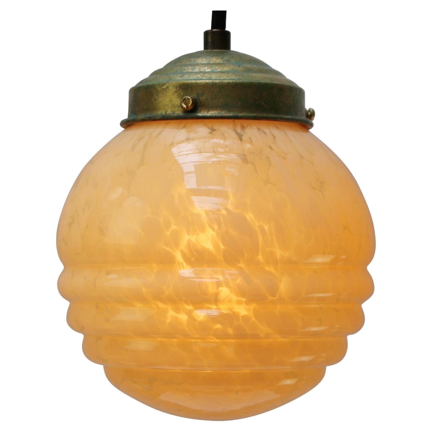 Lampe pendante en verre jaune "Clichy" (France)