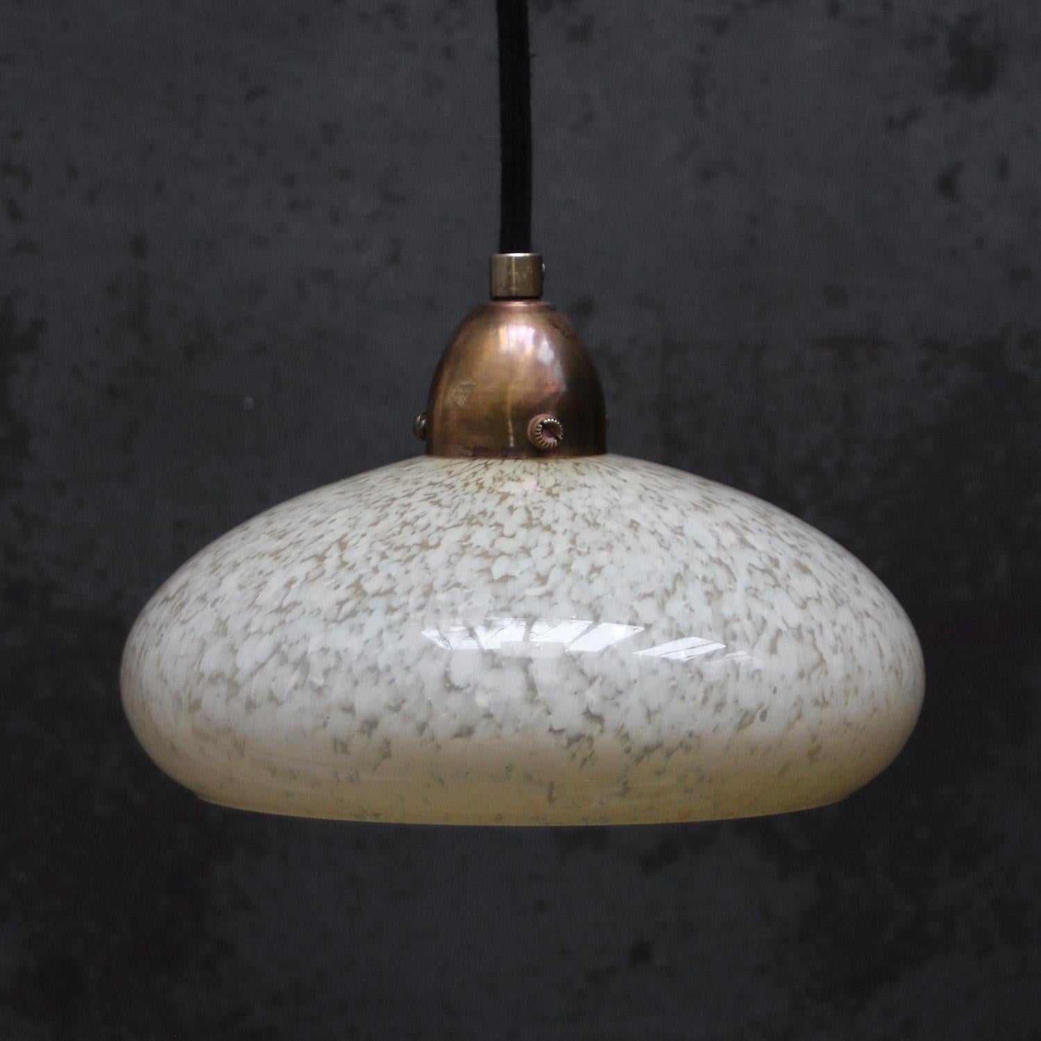French “Clichy” Yellow Glass Pendant Lamps In Good Condition For Sale In Amsterdam, NL