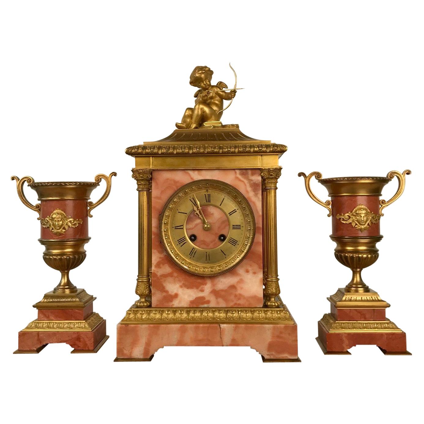 Garniture de Cheminee d'horloge française par Etienne Maxant en vente
