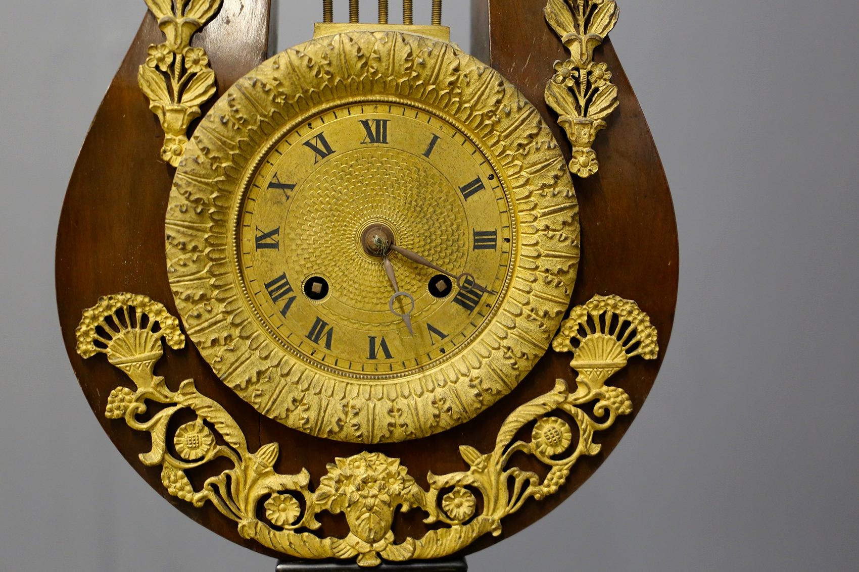 Milieu du XIXe siècle Horloge française Napoléon III Étiquette originale au dos, 1867 en vente