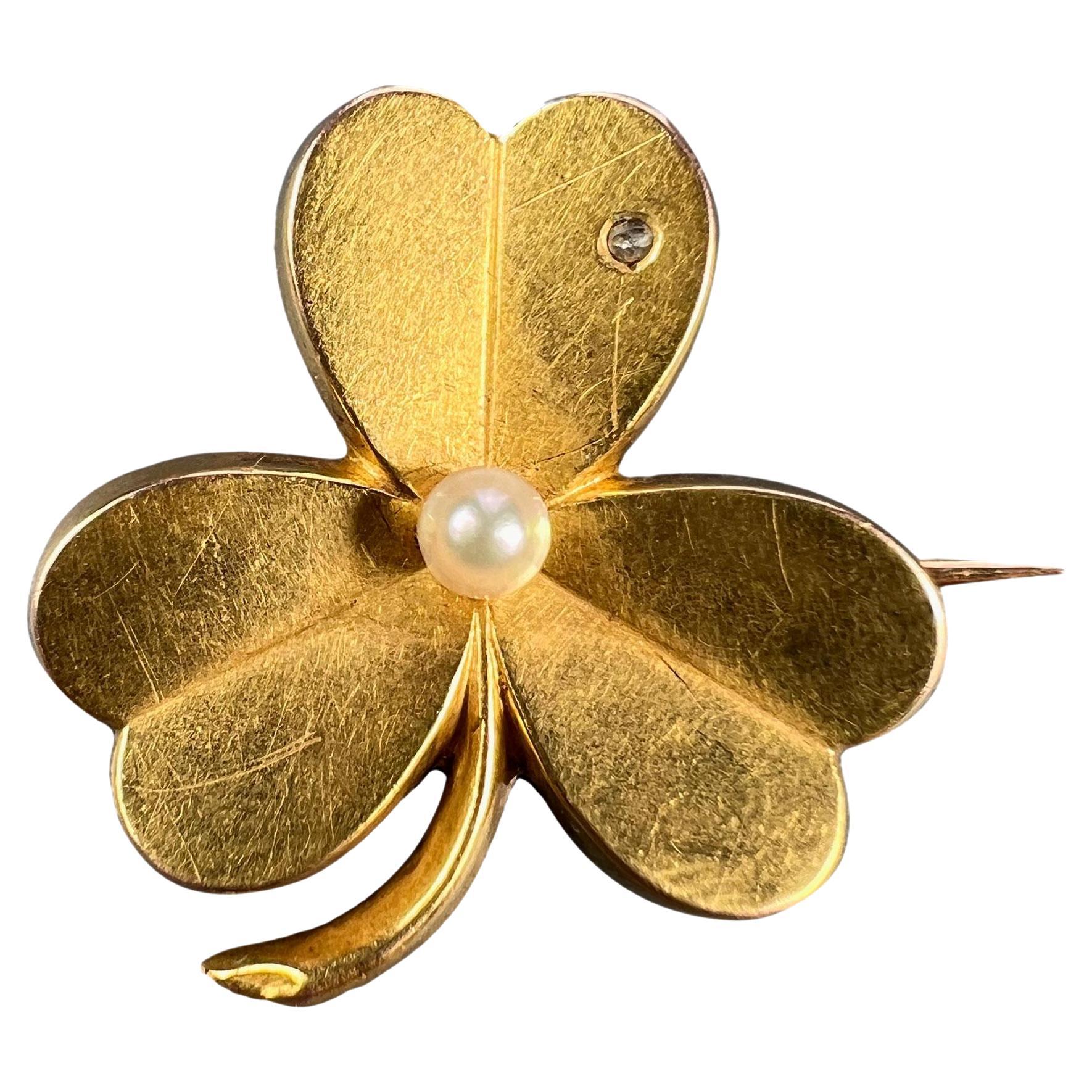 French Clover 18K Yellow Gold Pearl Diamond Pendant Brooch