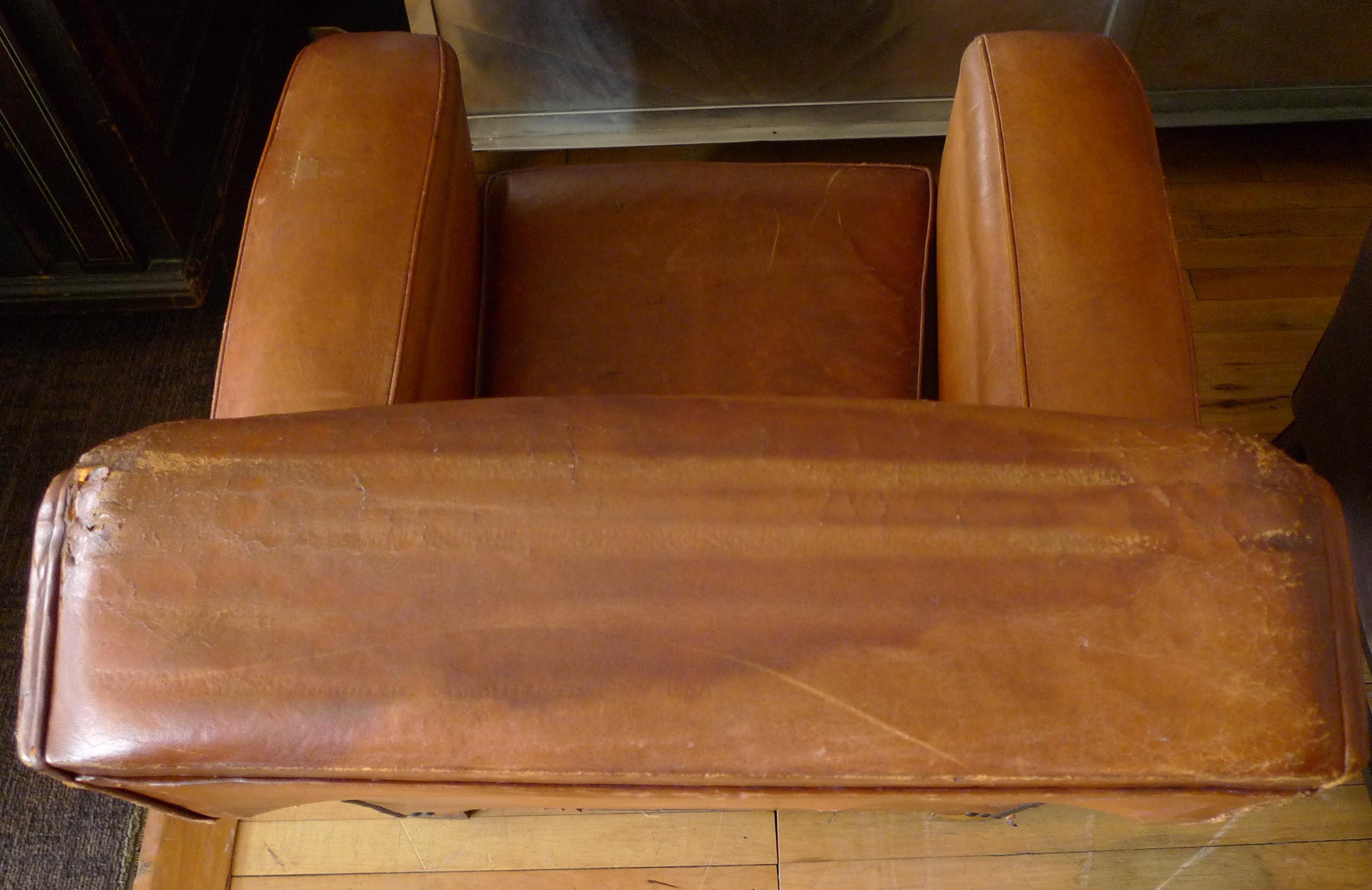 French Club Chair of Brown Leather, circa 1930s. im Angebot 1