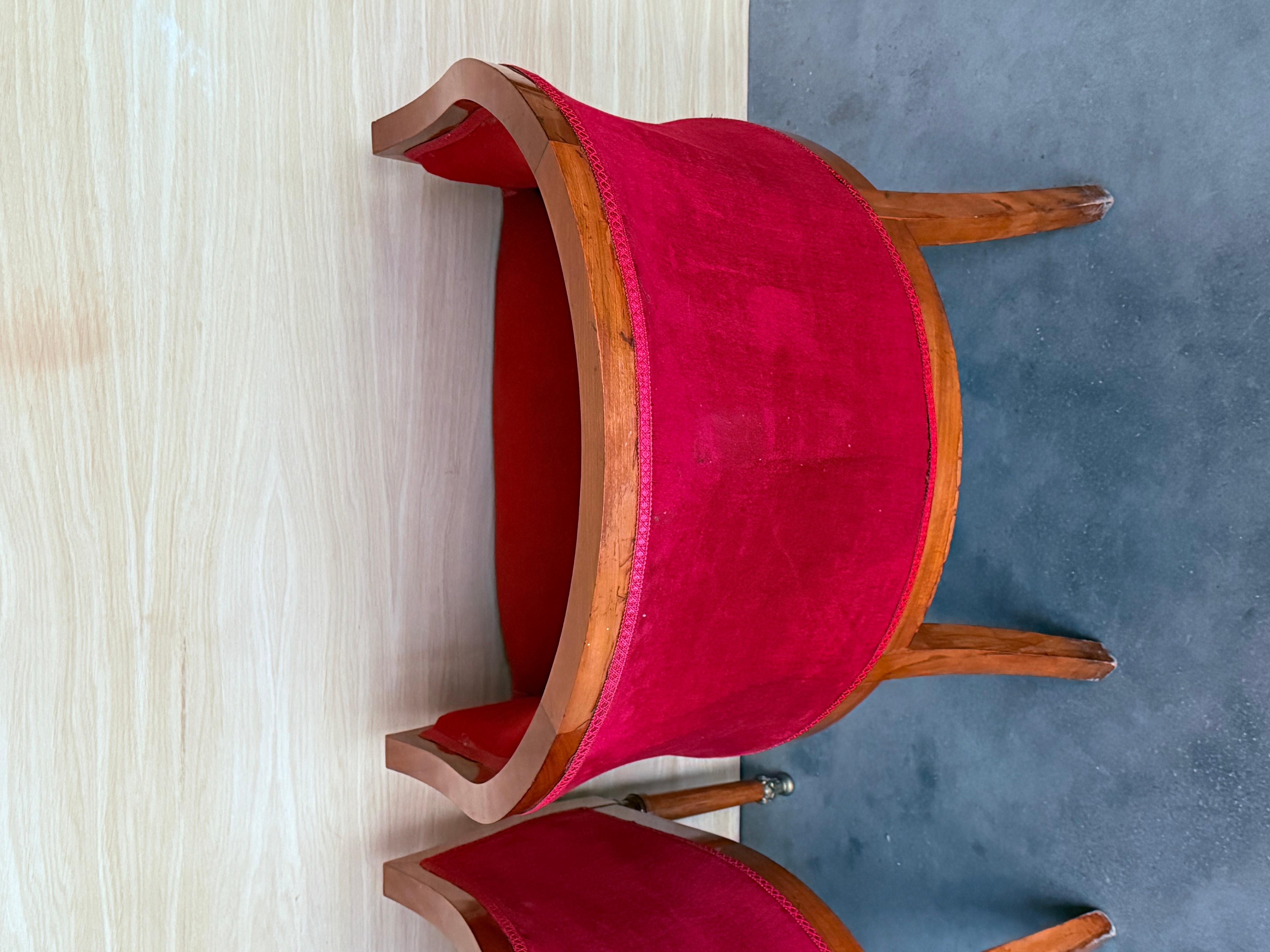 Velluto Sedie Club Francesi con rivestimento in velluto rosso in vendita