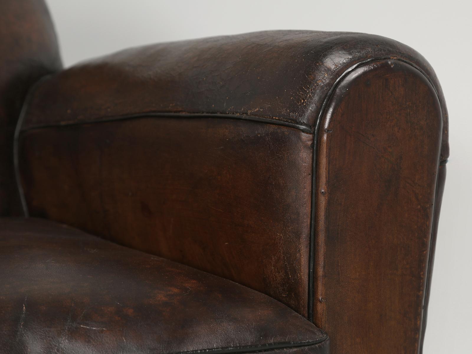 French Club Chairs in Their Original Leather, Properly Restored Internally  11